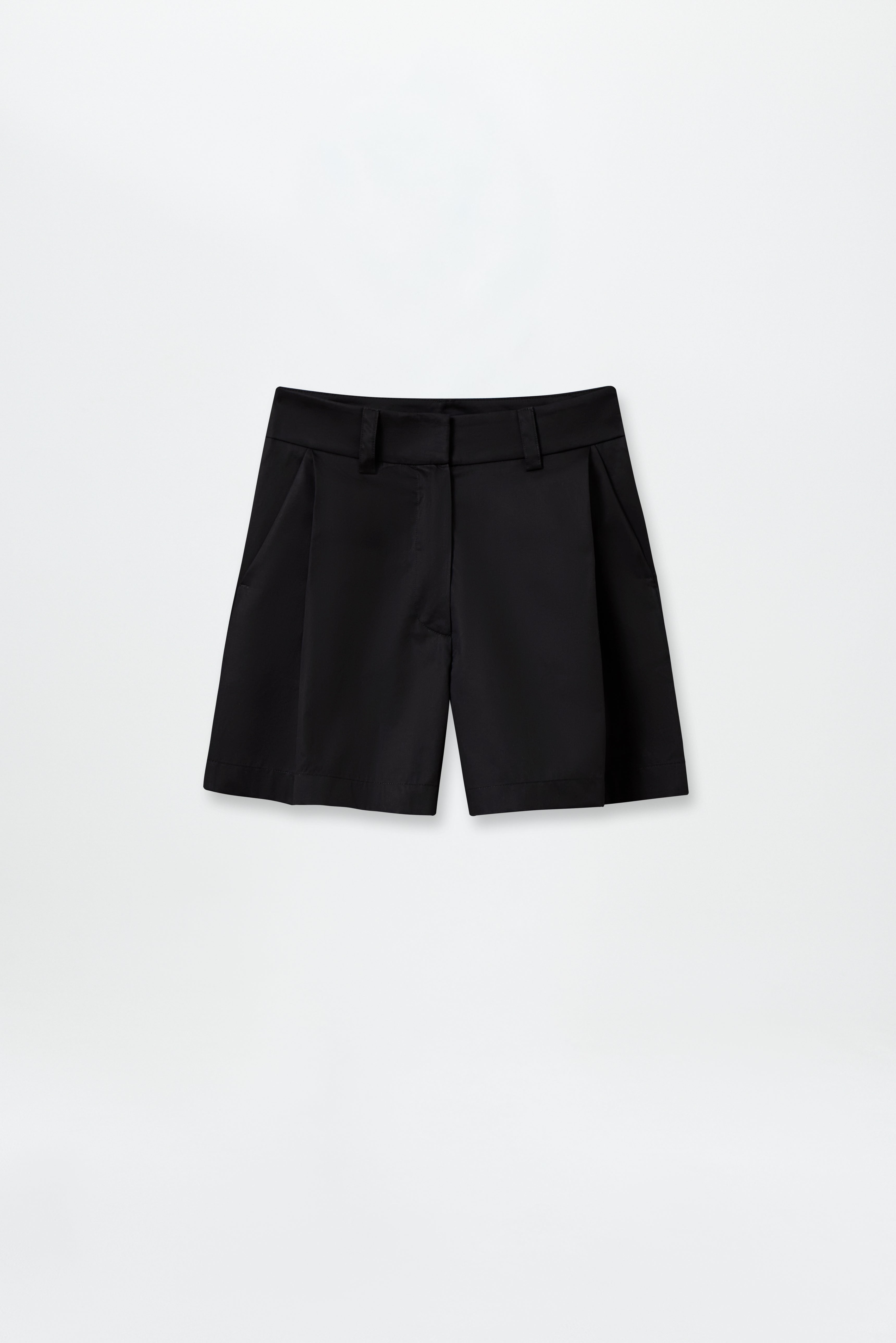Cotton Pleat Shorts Black