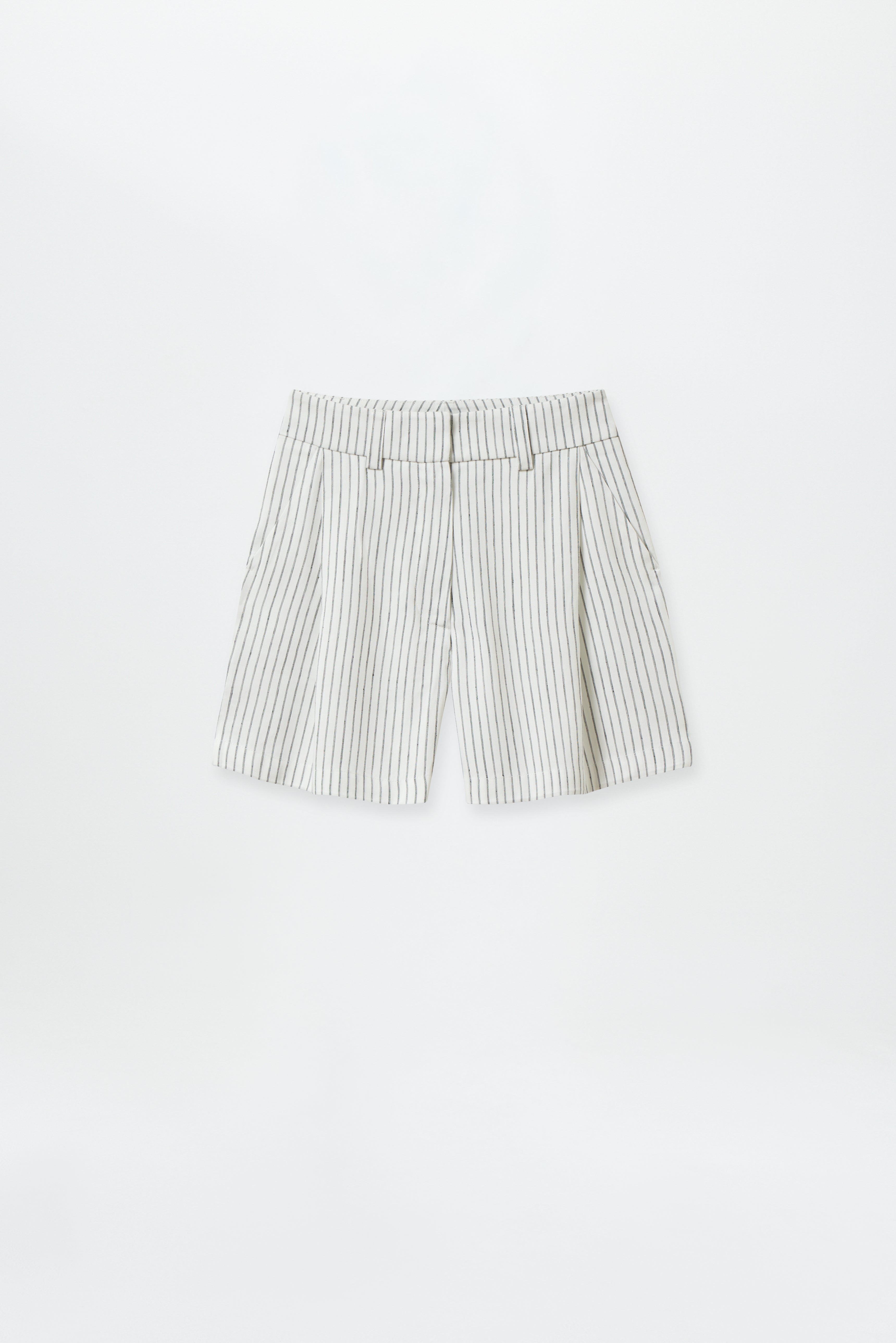 Linen Pleat Shorts Off-White Stripes