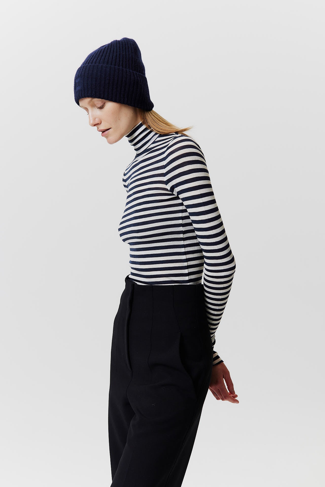 Cashmere Rib Beanie Dark Blue