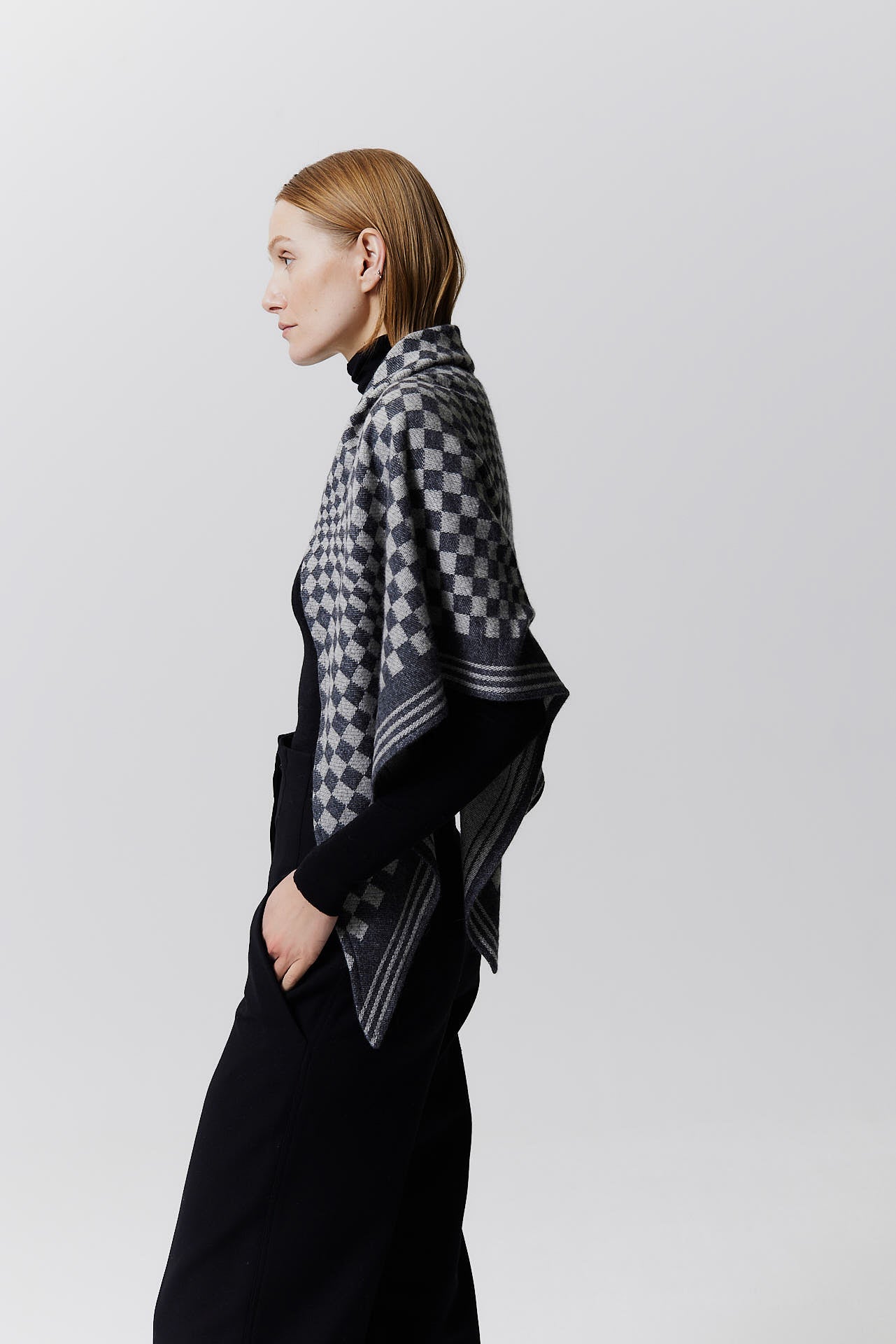 Kaschmir Triangle Jacquard Black