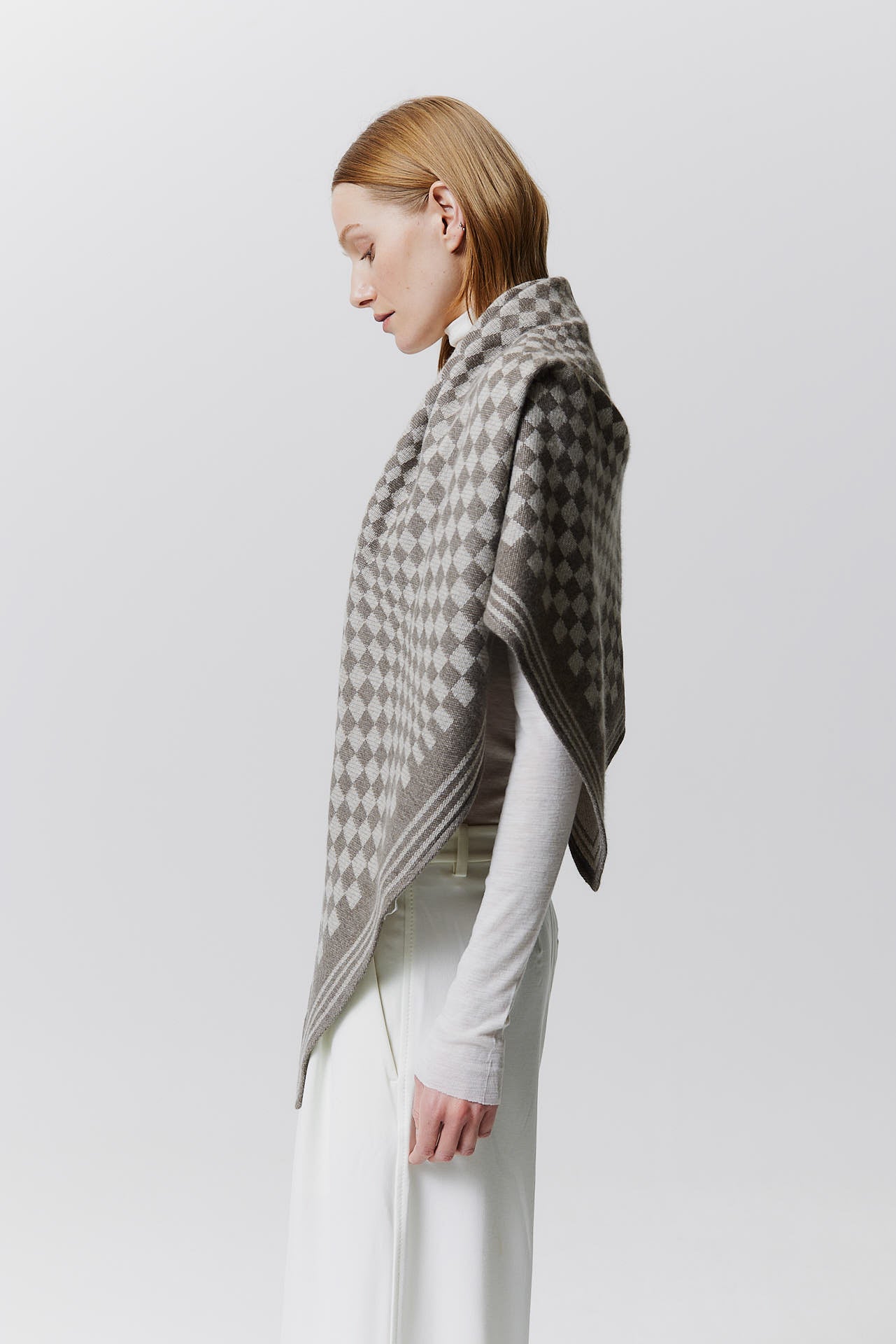 Cashmere Jacquard Triangle Taupe