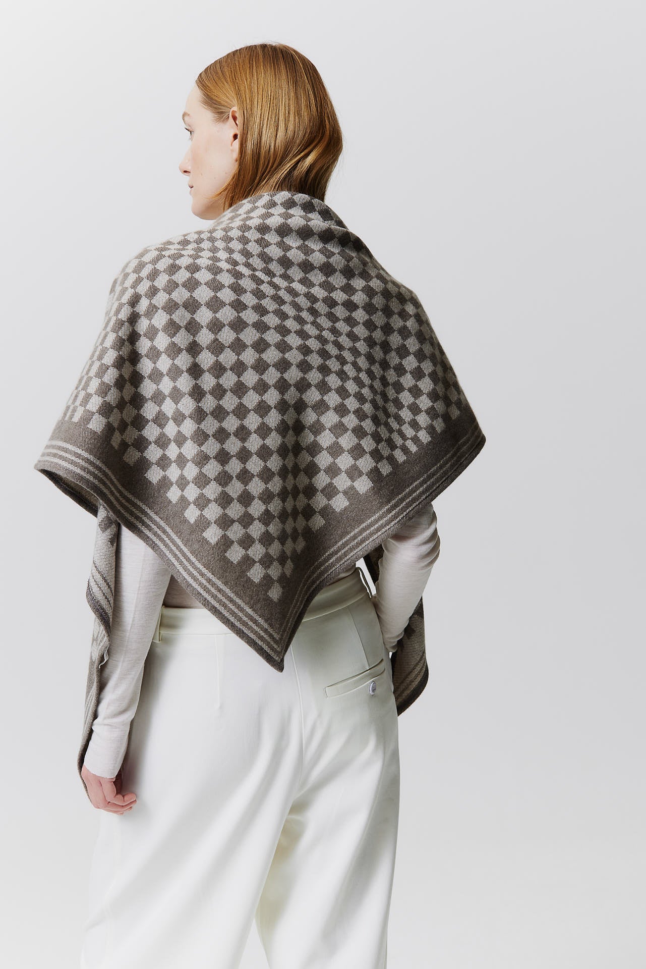 Cashmere Jacquard Triangle Taupe