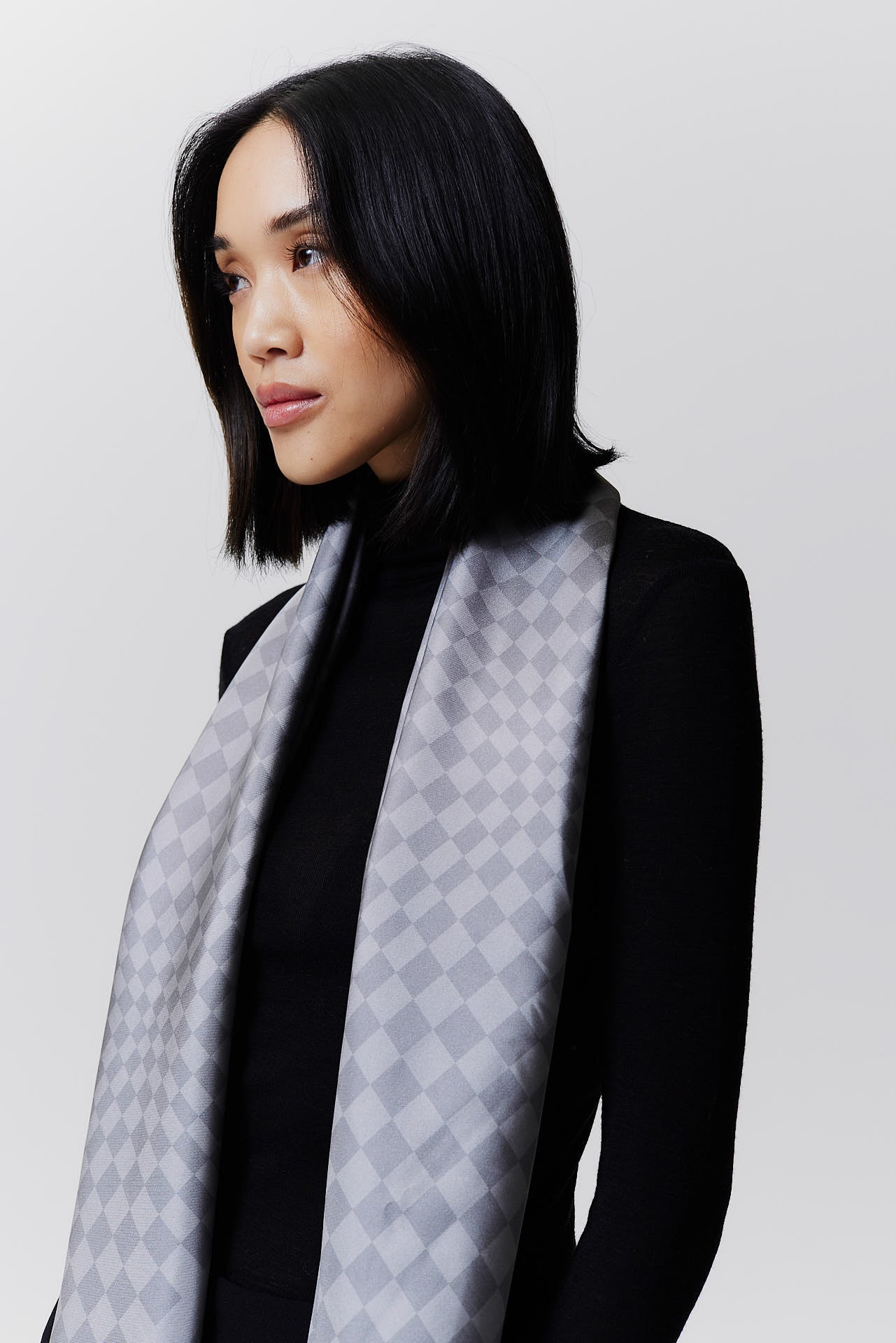 Silk Scarf Illusion 123 Grey