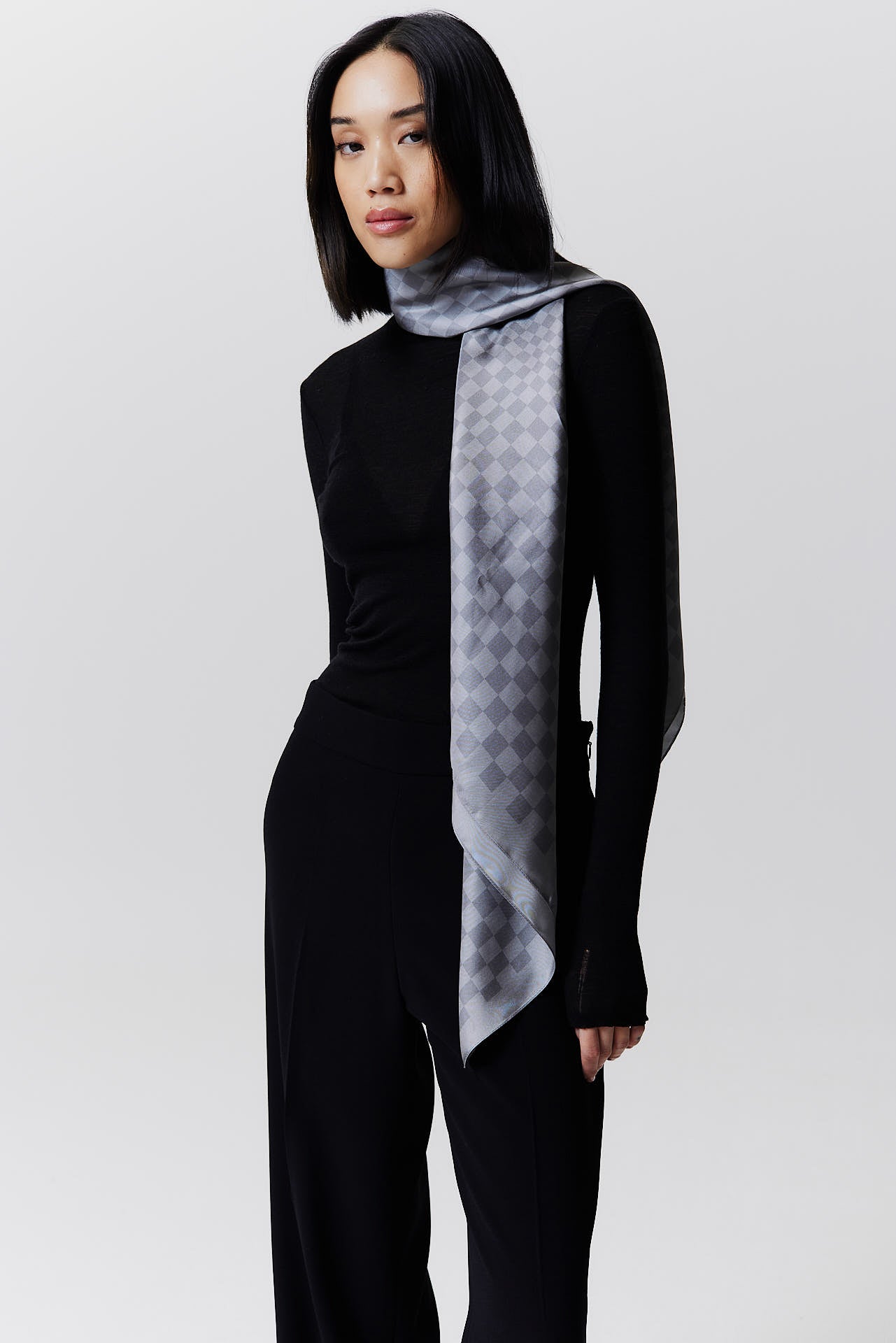 Silk Scarf Illusion 123 Grey