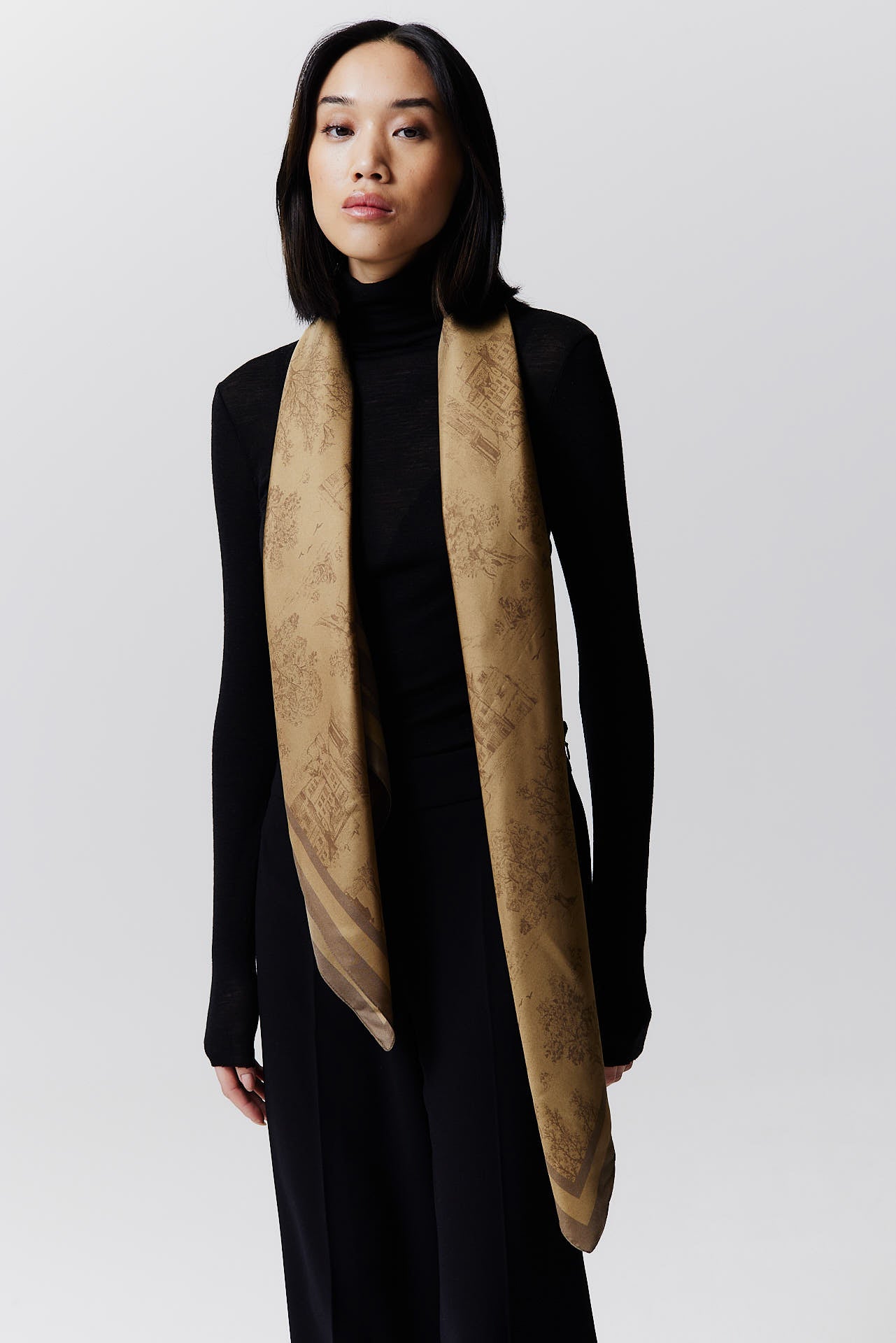 Silk Scarf Toile Valentine 90 Camel