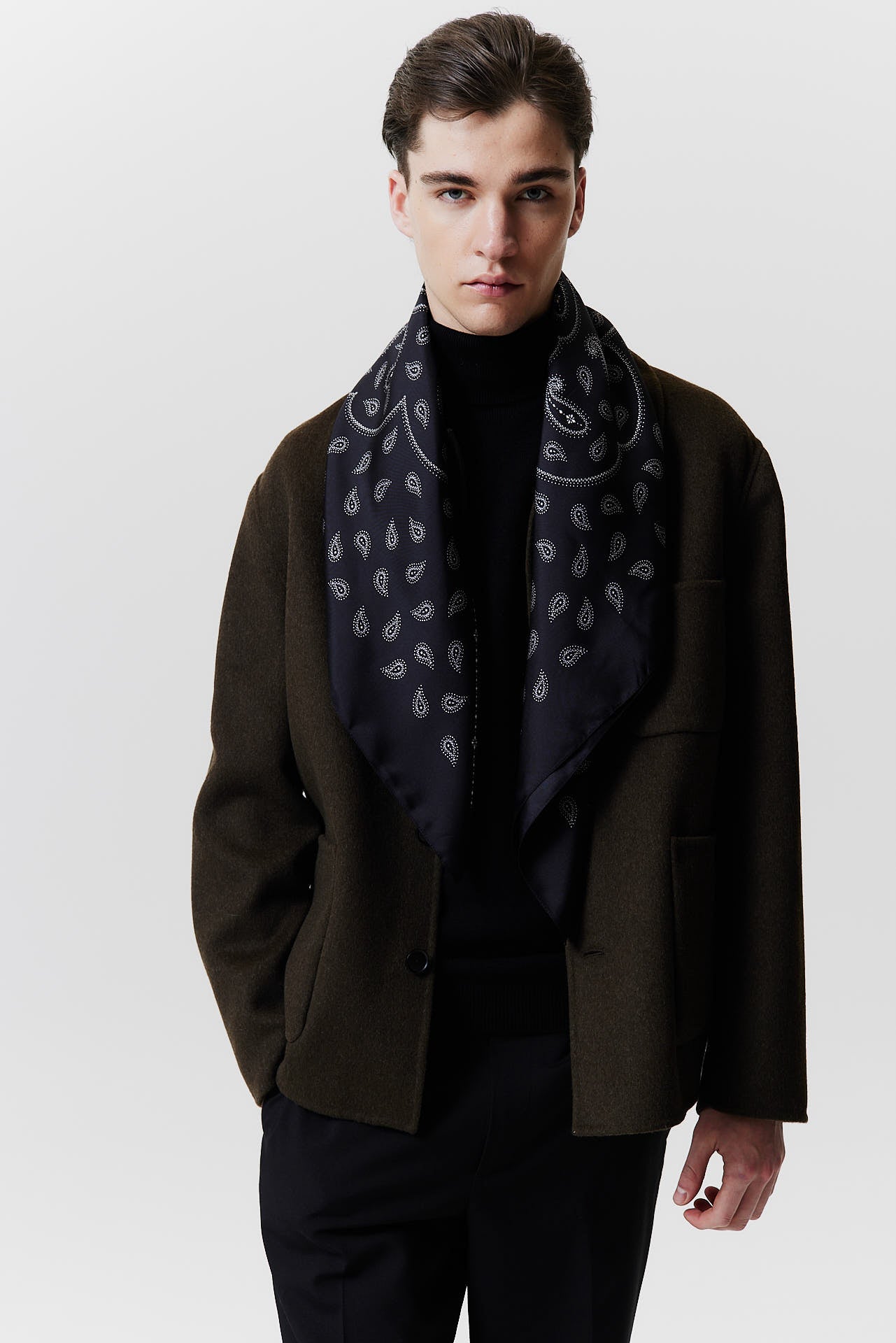 Silk Scarf Paisley 90 Black