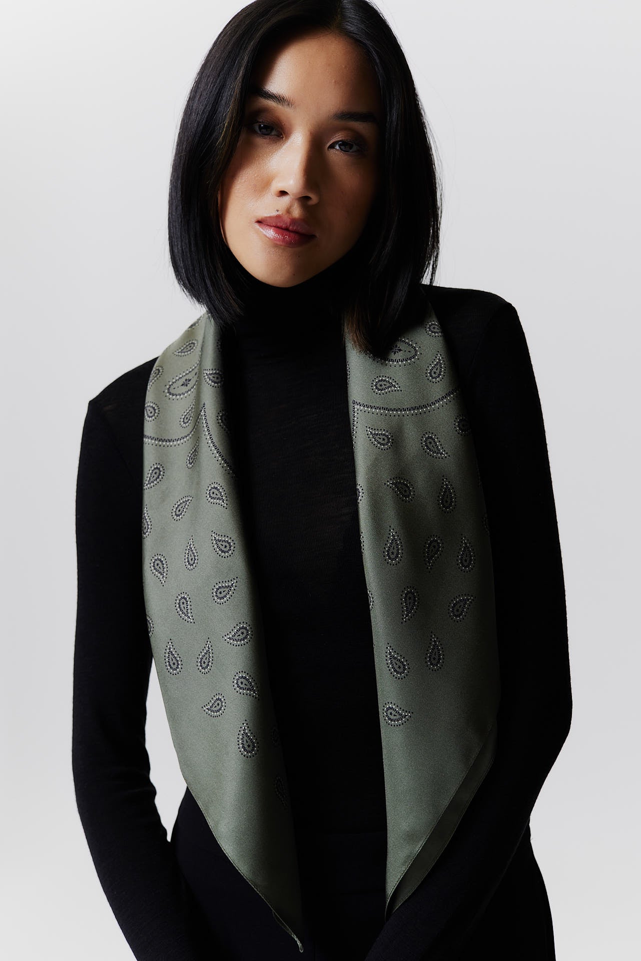 Silk Scarf Paisley 90 Forest