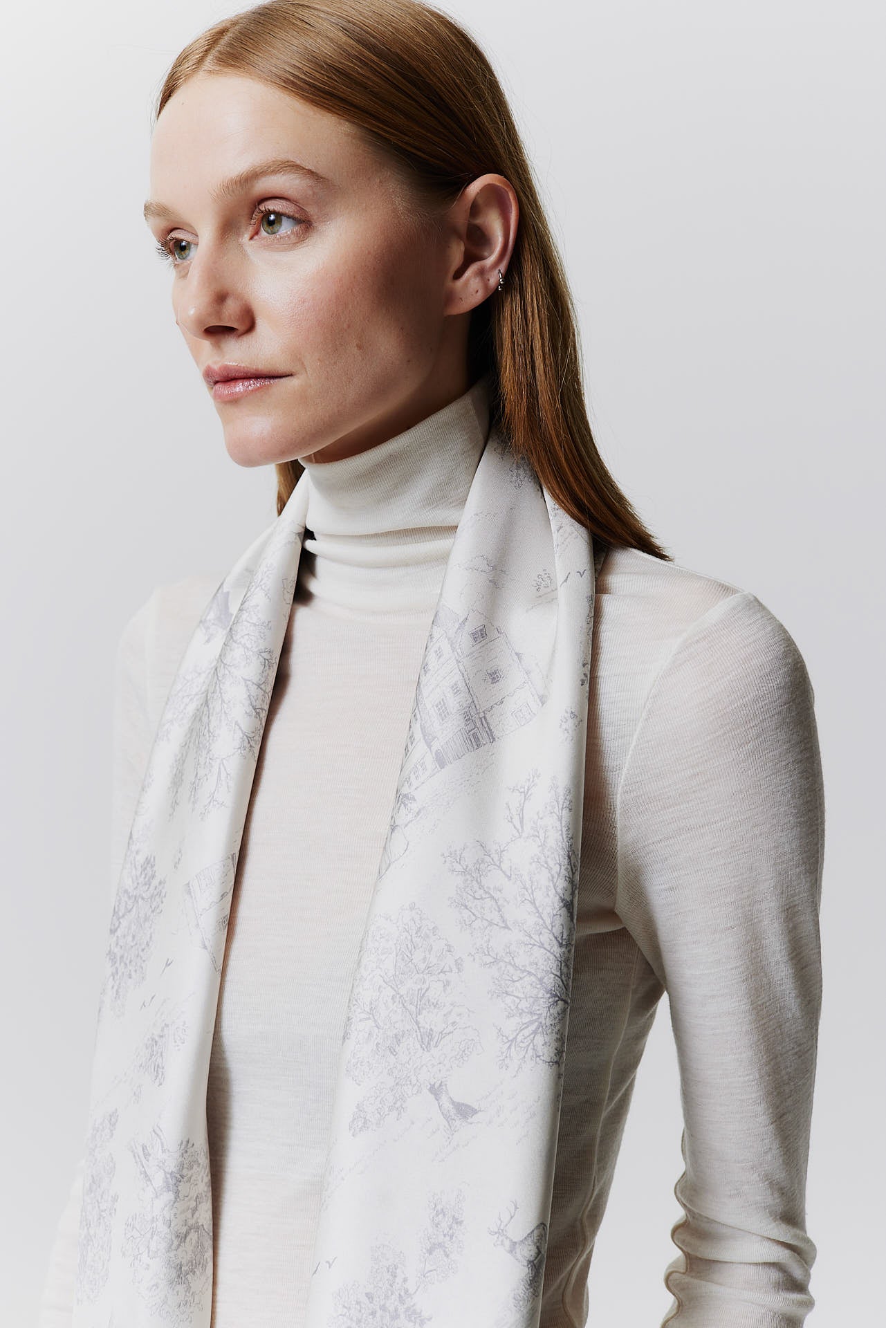 Silk Scarf Toile Valentine 123 Grey
