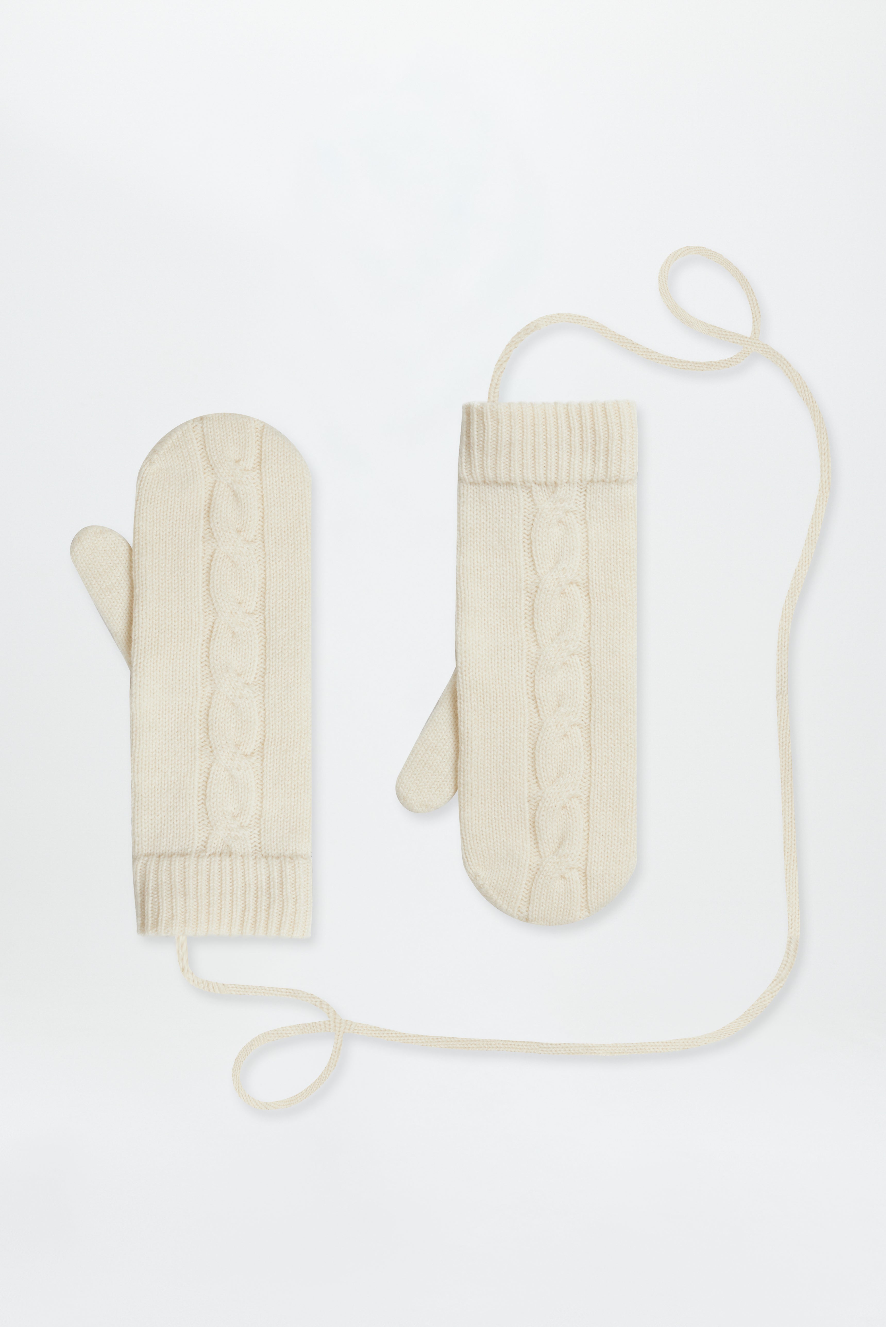 Cashmere Cable Mittens Off-White