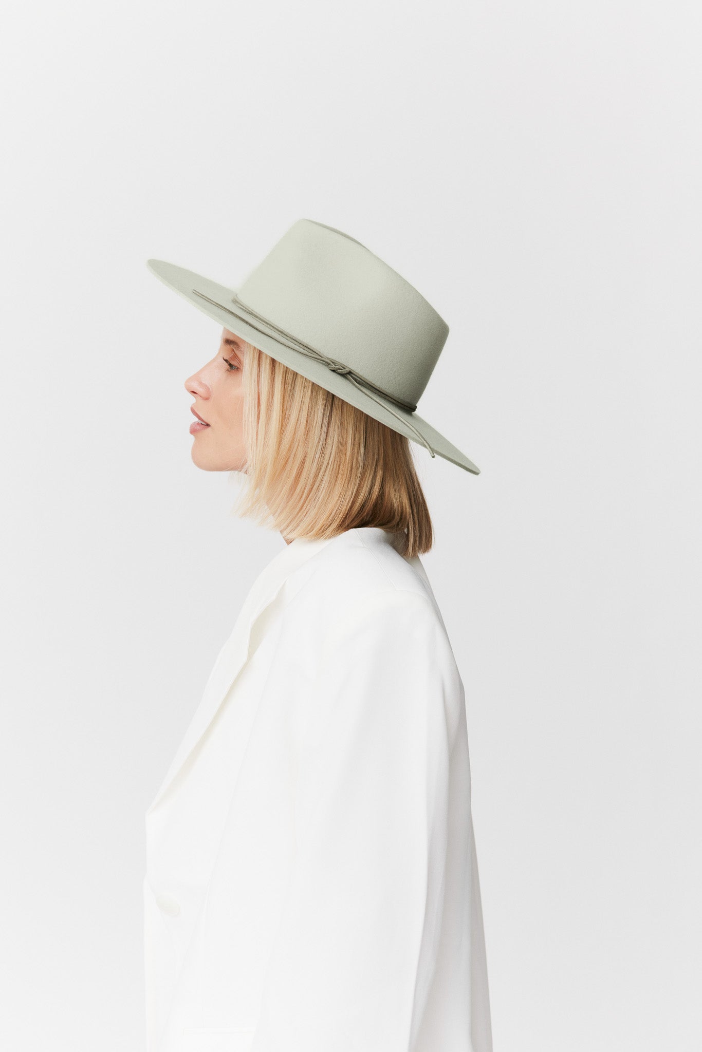 Fedora Hut Damen aus Merino Wolle Sage Prinz Berlin Lookbook