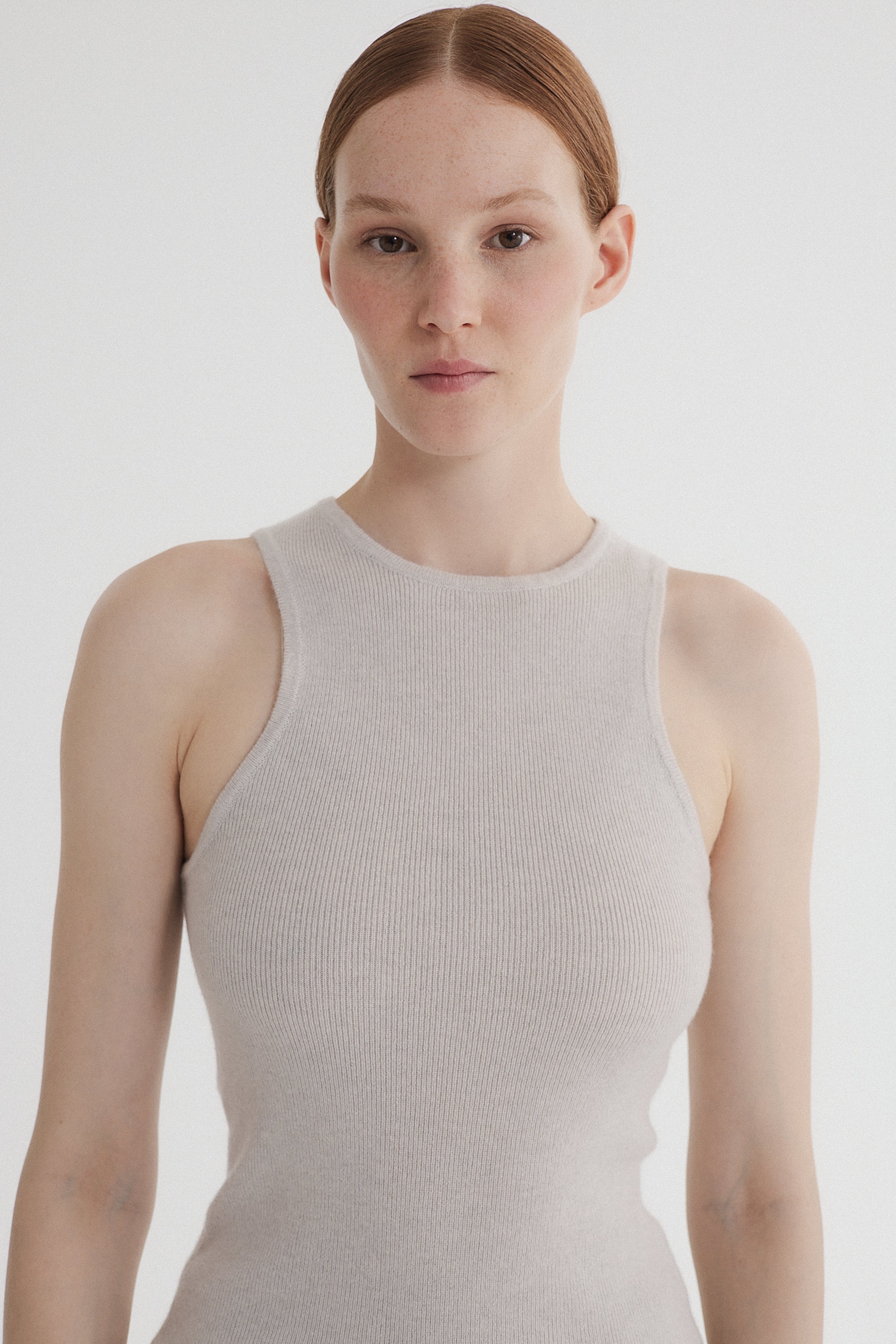 Caia Top Moon