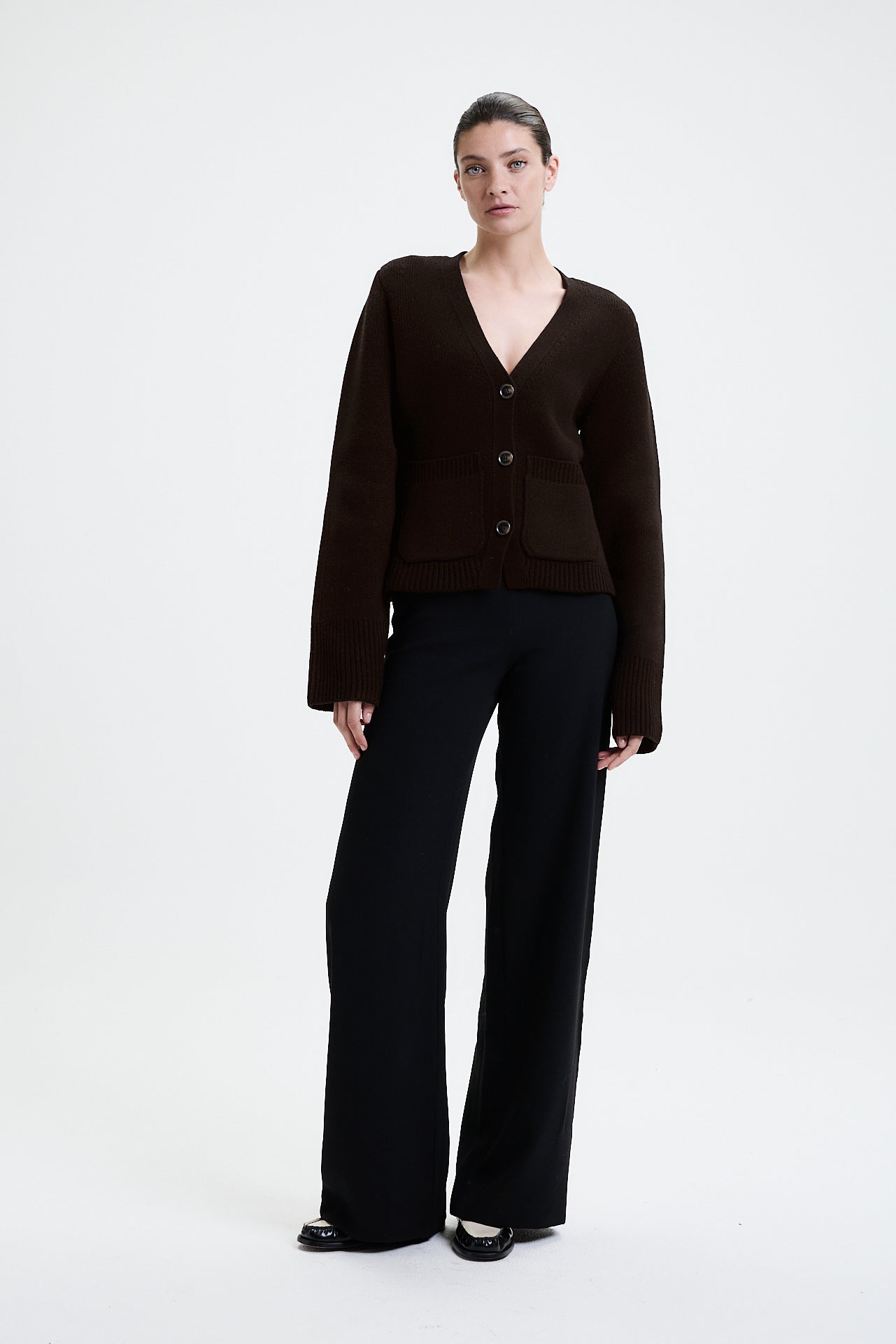 Chunky V-Neck Cardigan Chocolate