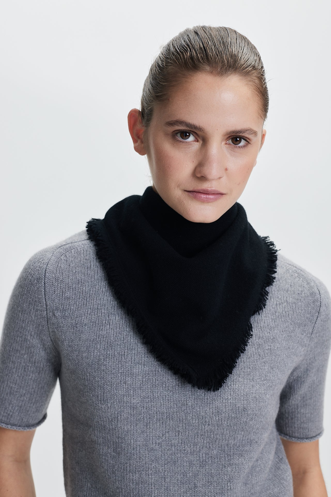 Cashmere Bandana Plain 50 Black