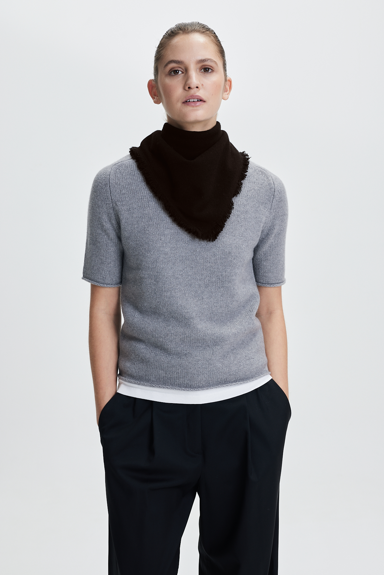 Cashmere Bandana Plain 50 Chocolate