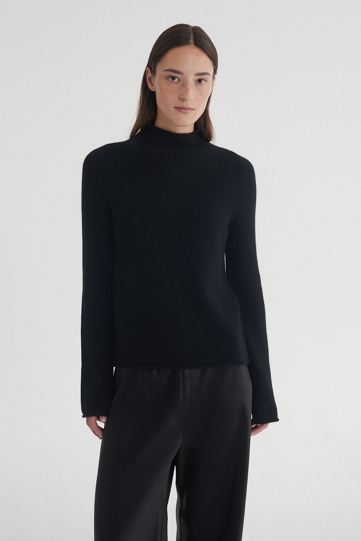 Joy Turtleneck Black