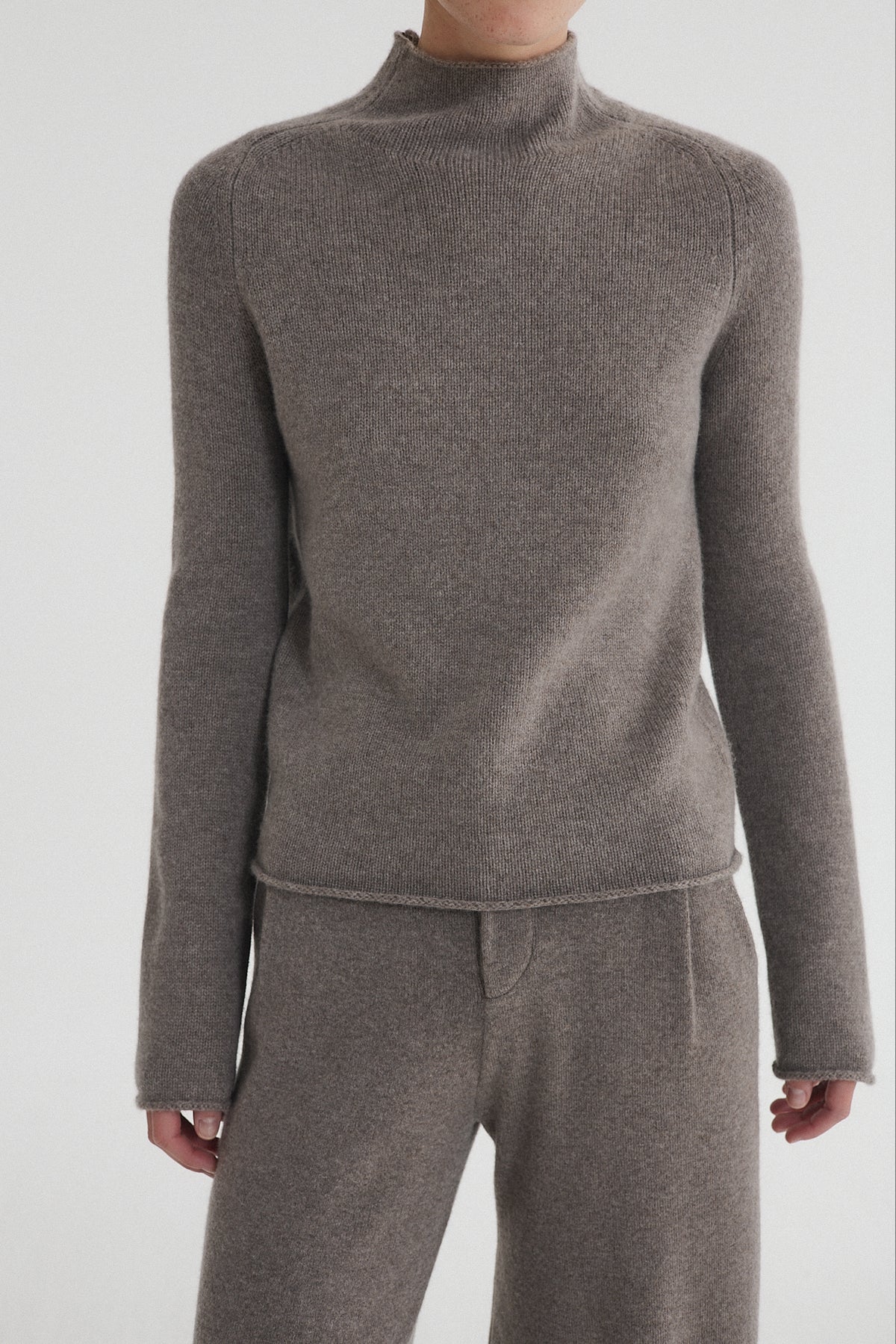 Joy Turtleneck Dark Mocha