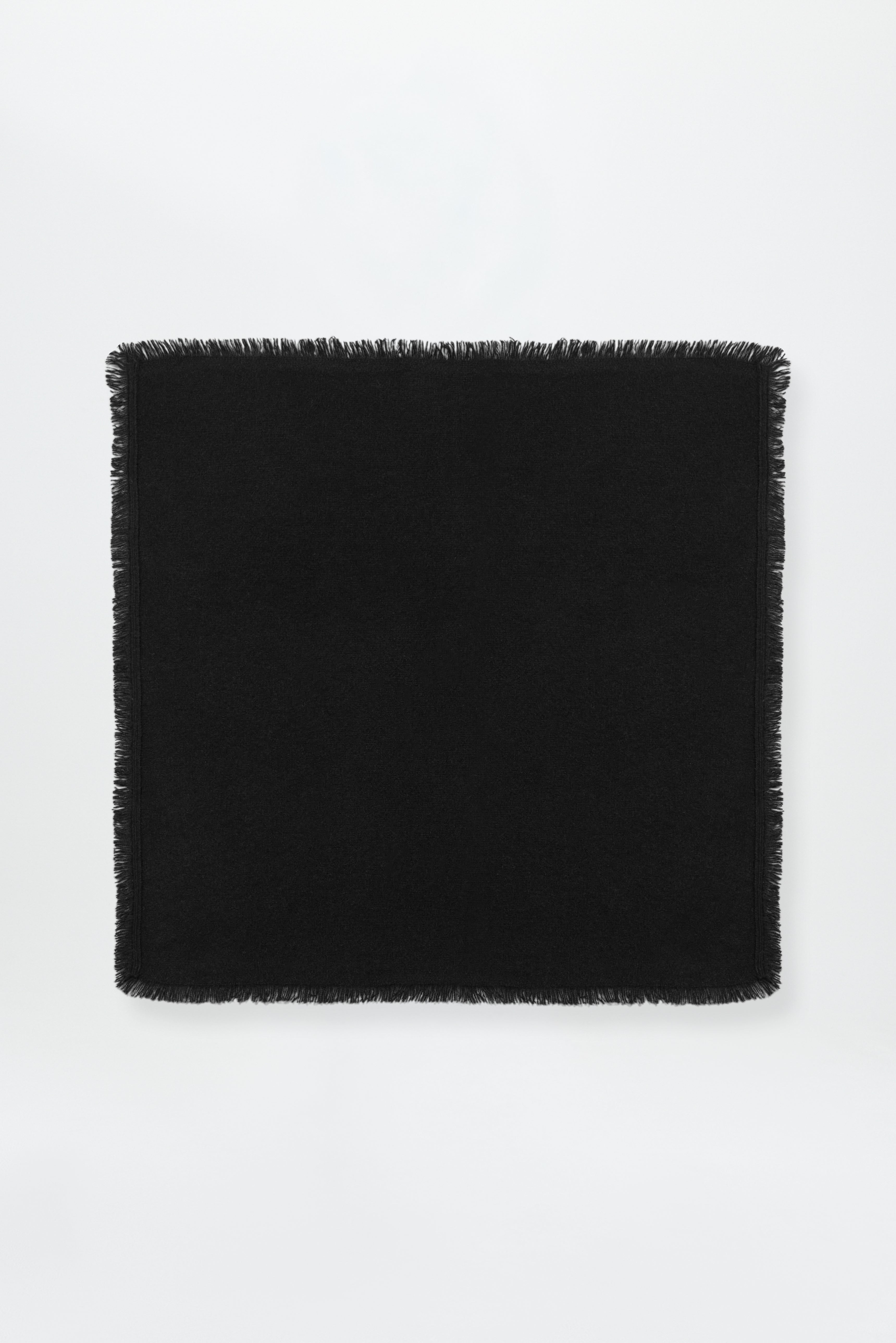 Cashmere Bandana Plain 50 Black
