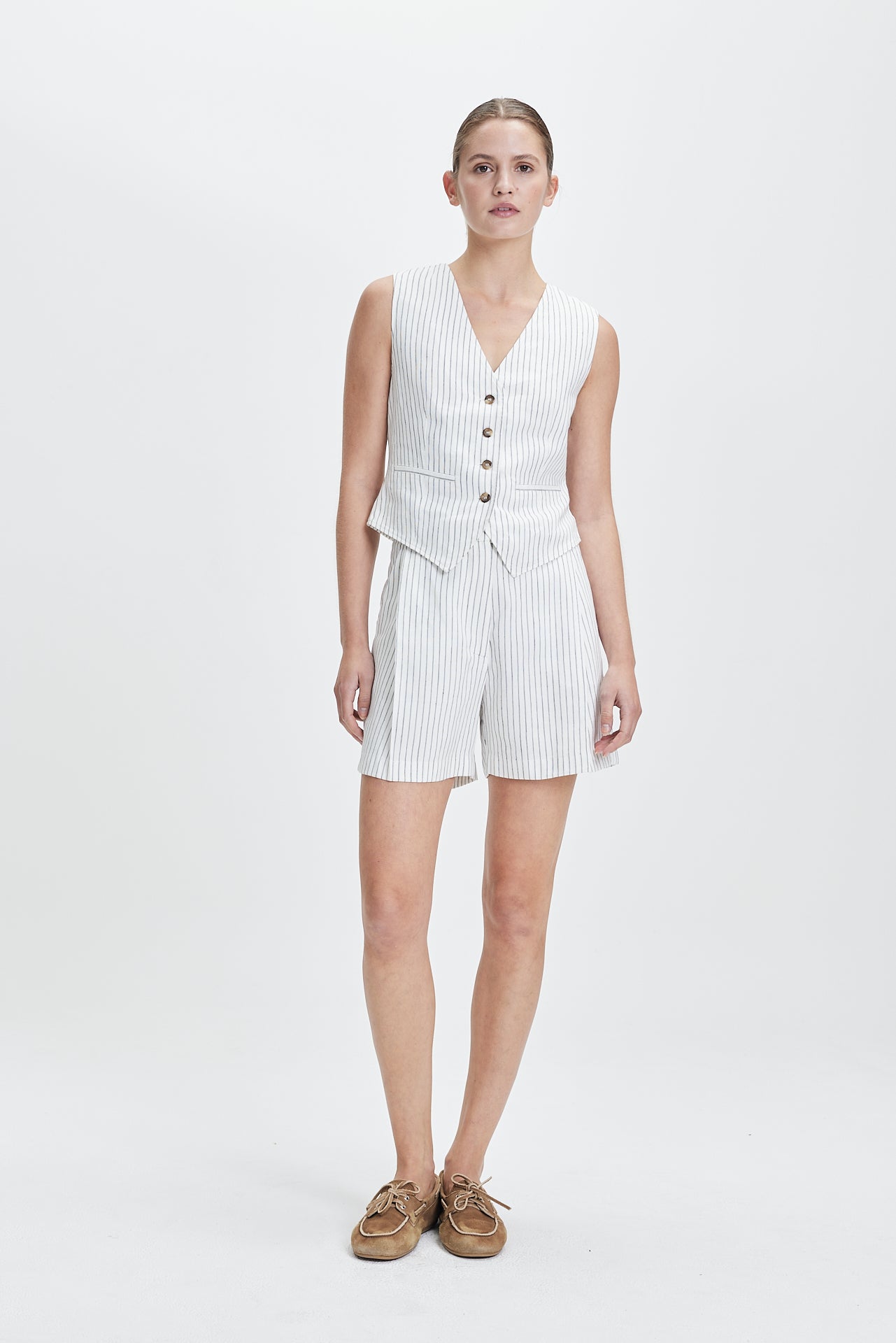 Linen Pleat Shorts Off-White Stripes