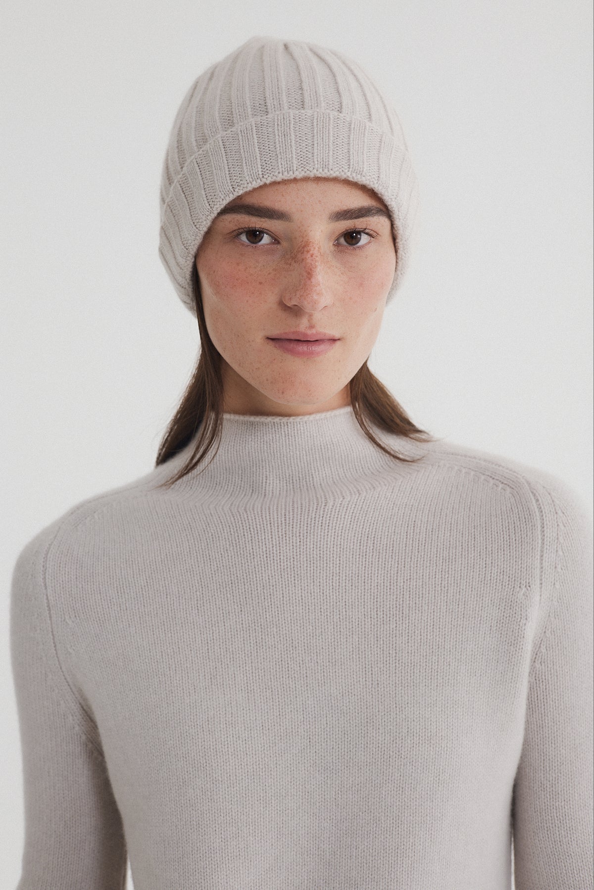 Lou Beanie Moon