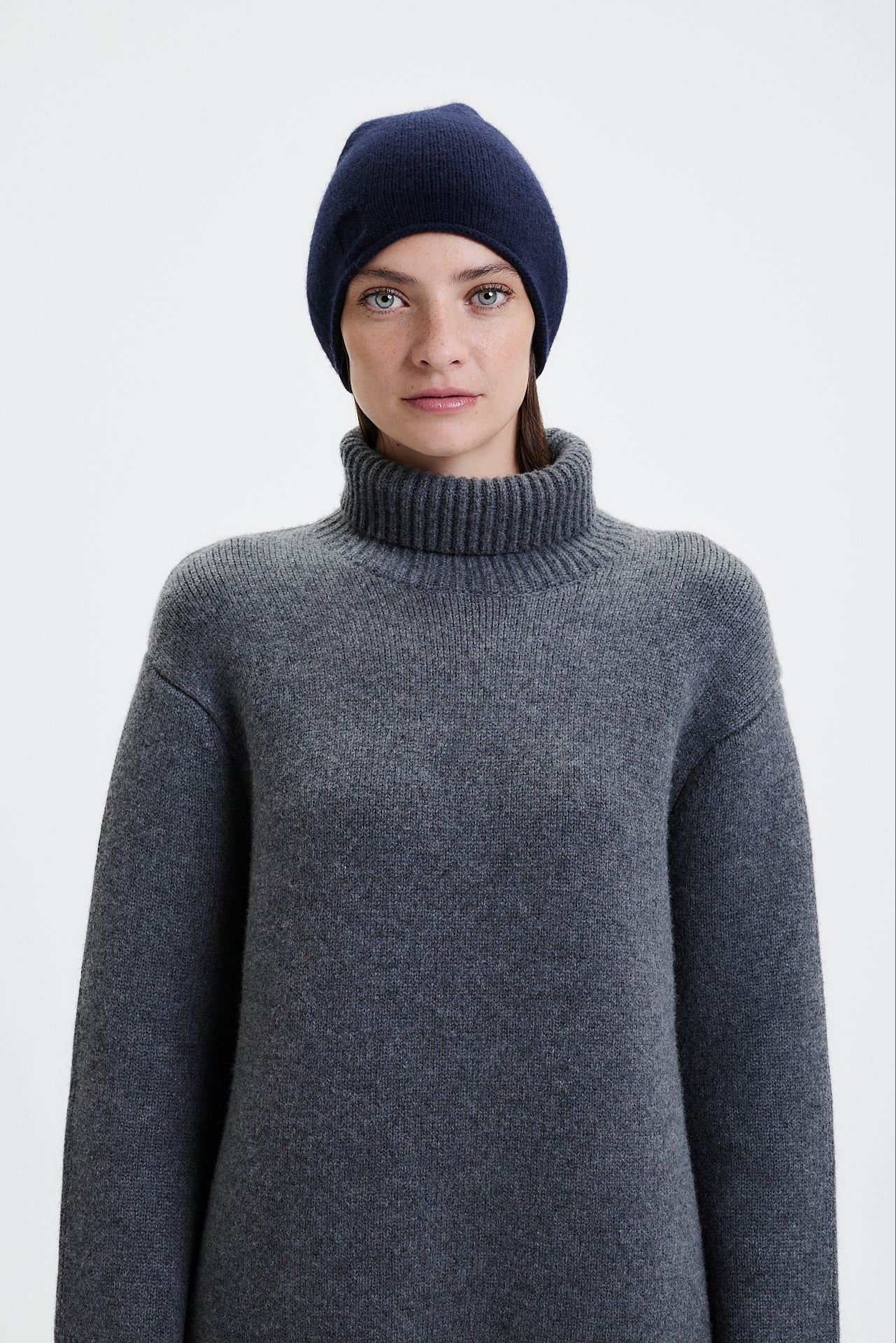 Cashmere Beanie Fine Knit Dark Blue