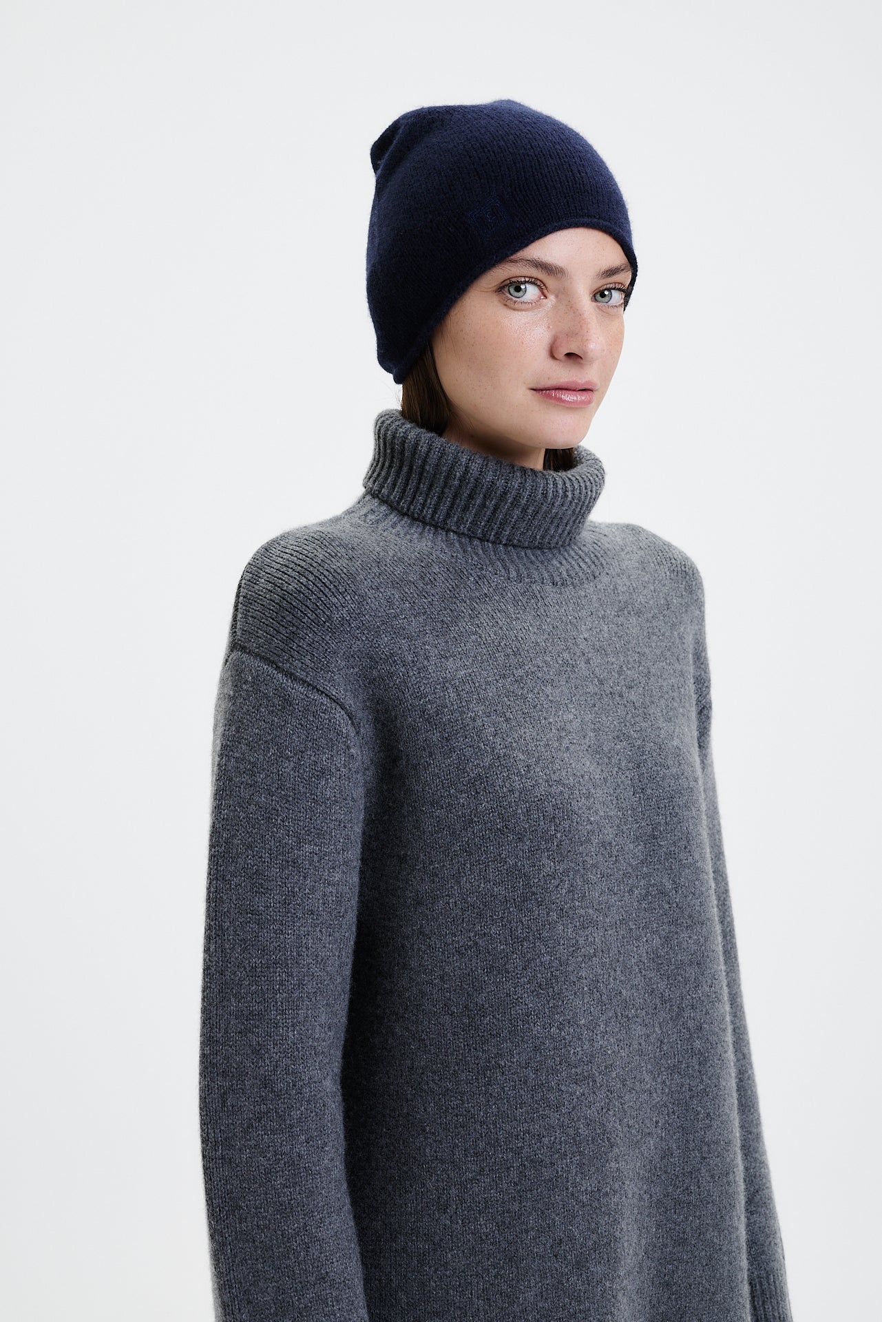 Cashmere Beanie Fine Knit Dark Blue