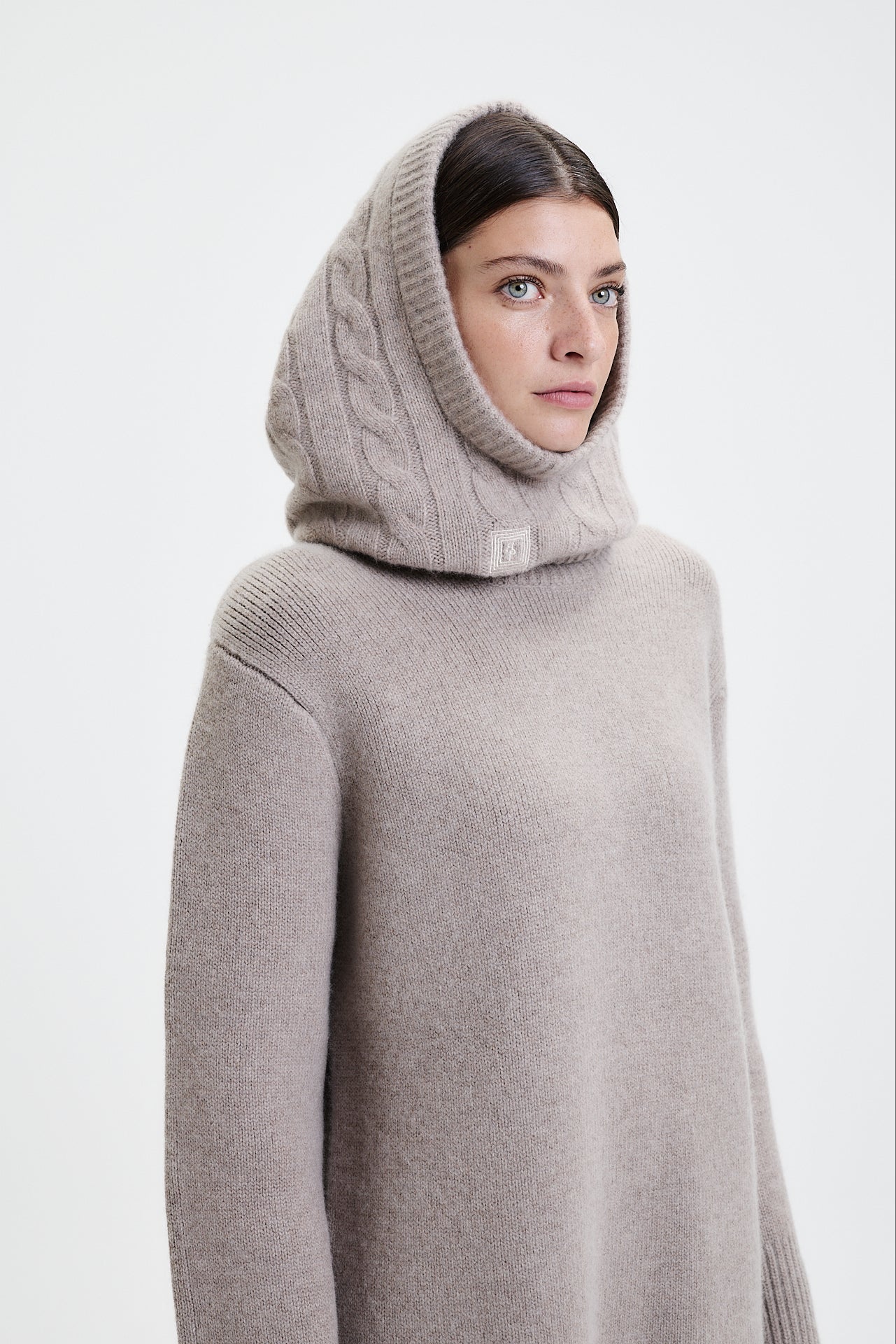 Cashmere Hood Cable Knit Taupe
