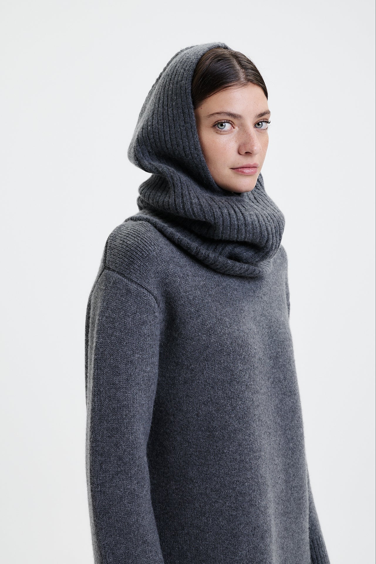 Kaschmir Hood Rib Knit Graphit