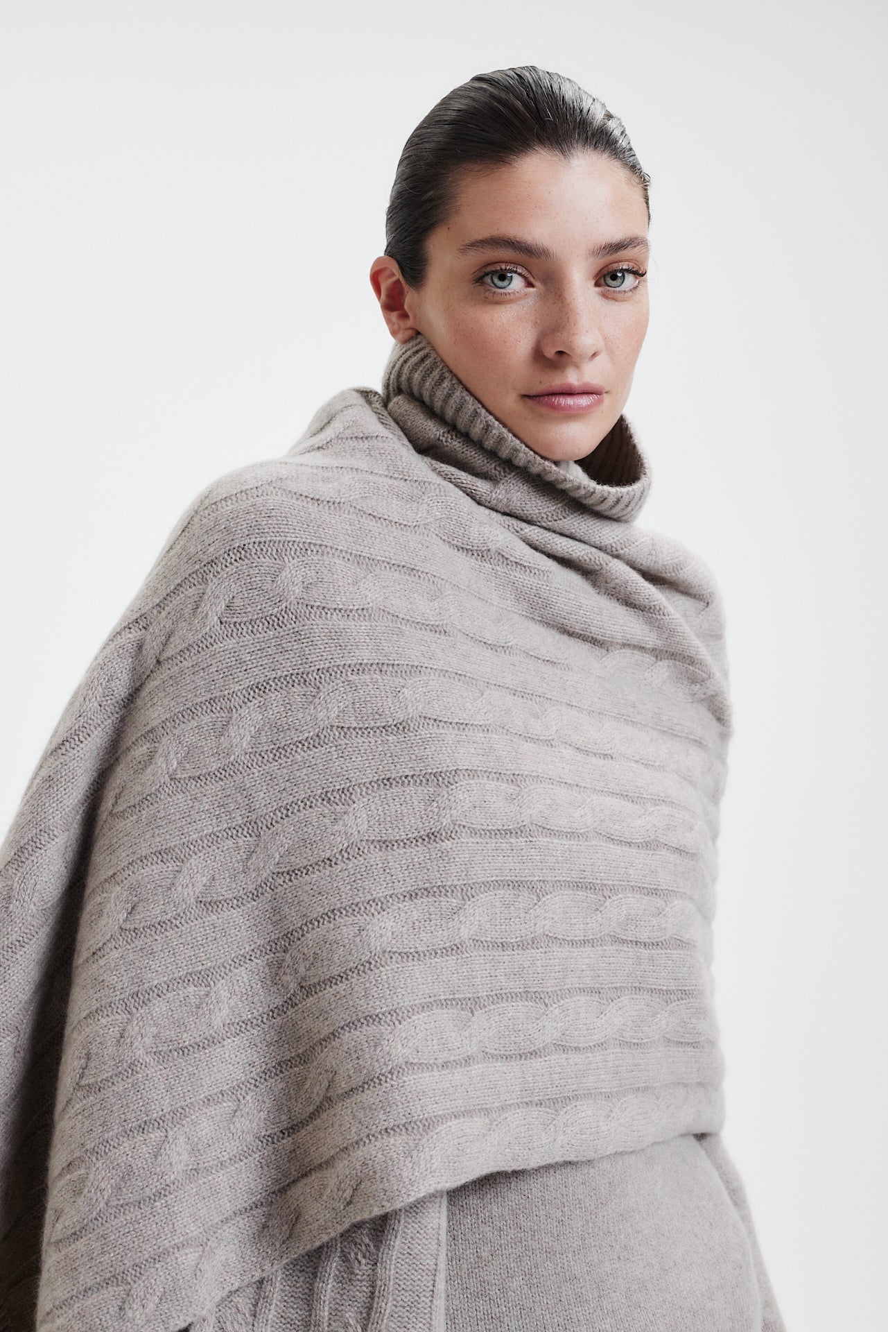 Cashmere Scarf Cable Knit Taupe