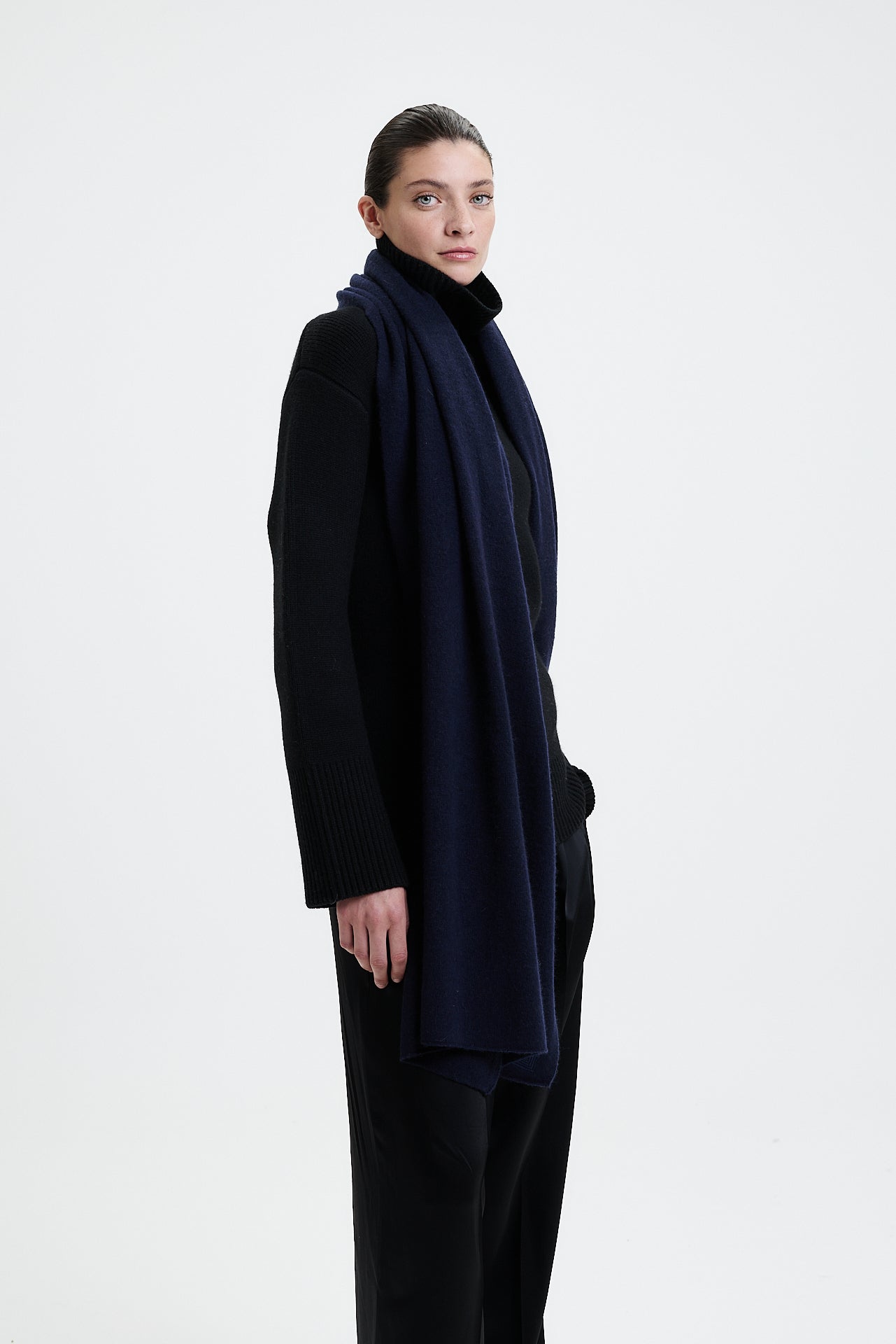 Cashmere Scarf Fine Knit Dark Blue