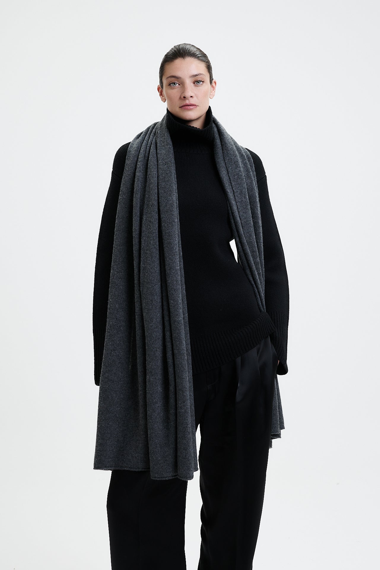 Cashmere Scarf Fine Knit Graphite