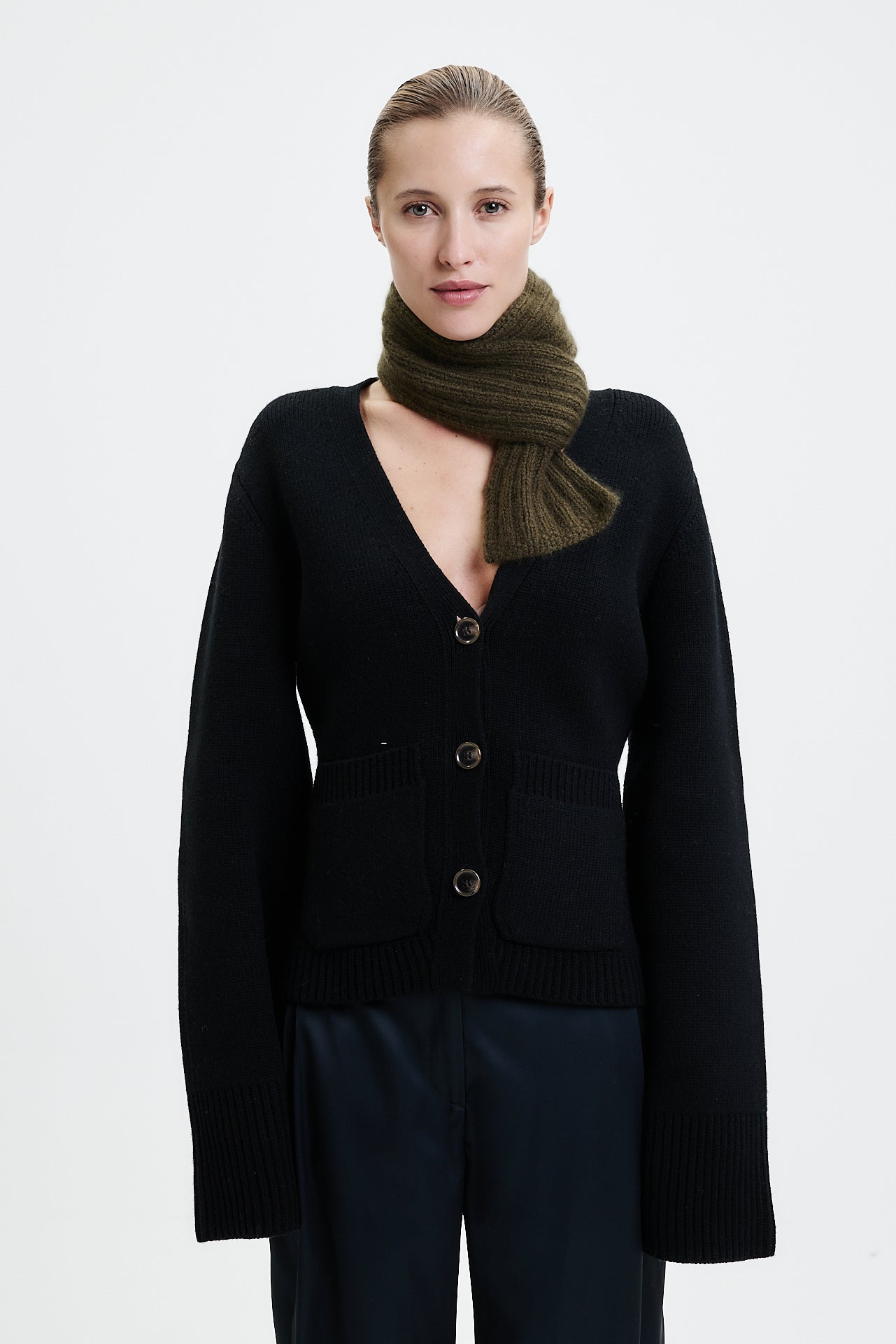 Short Cashmere Scarf Hand Knit Green