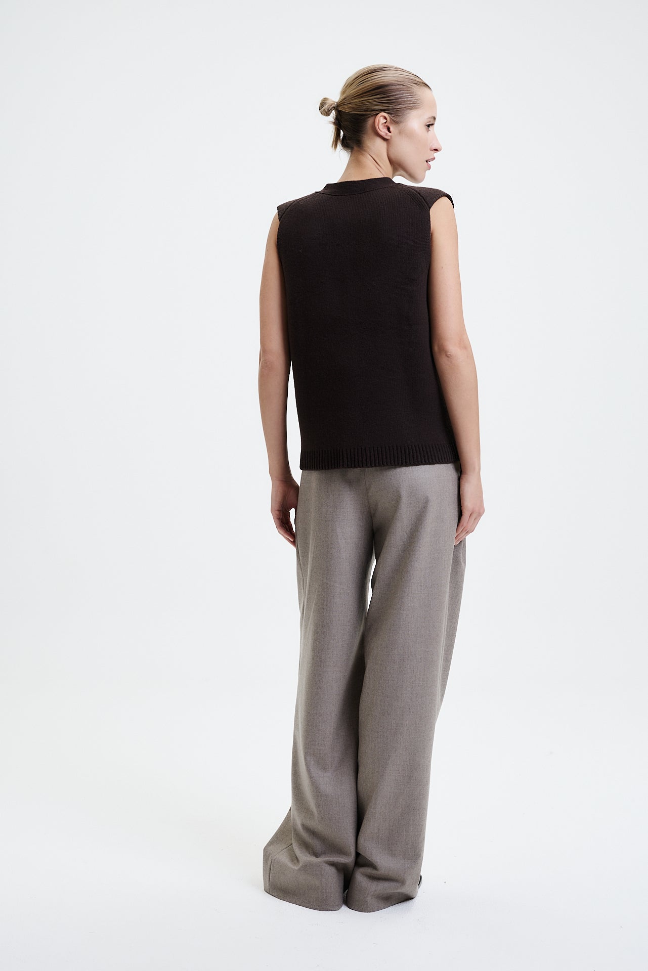 Chunky Cardigan Vest Chocolate