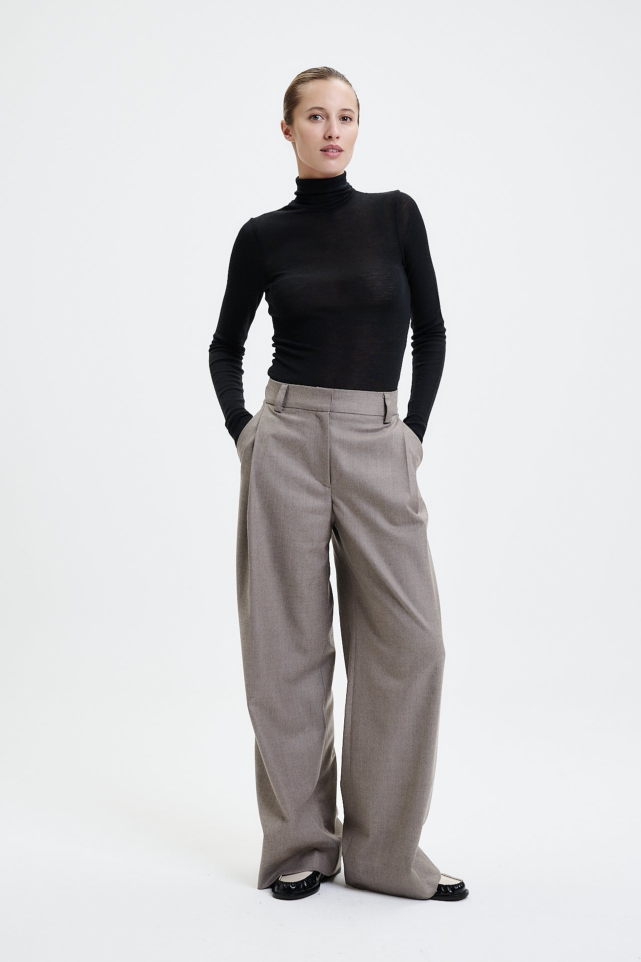 Pleated Trousers Wool Touch Taupe