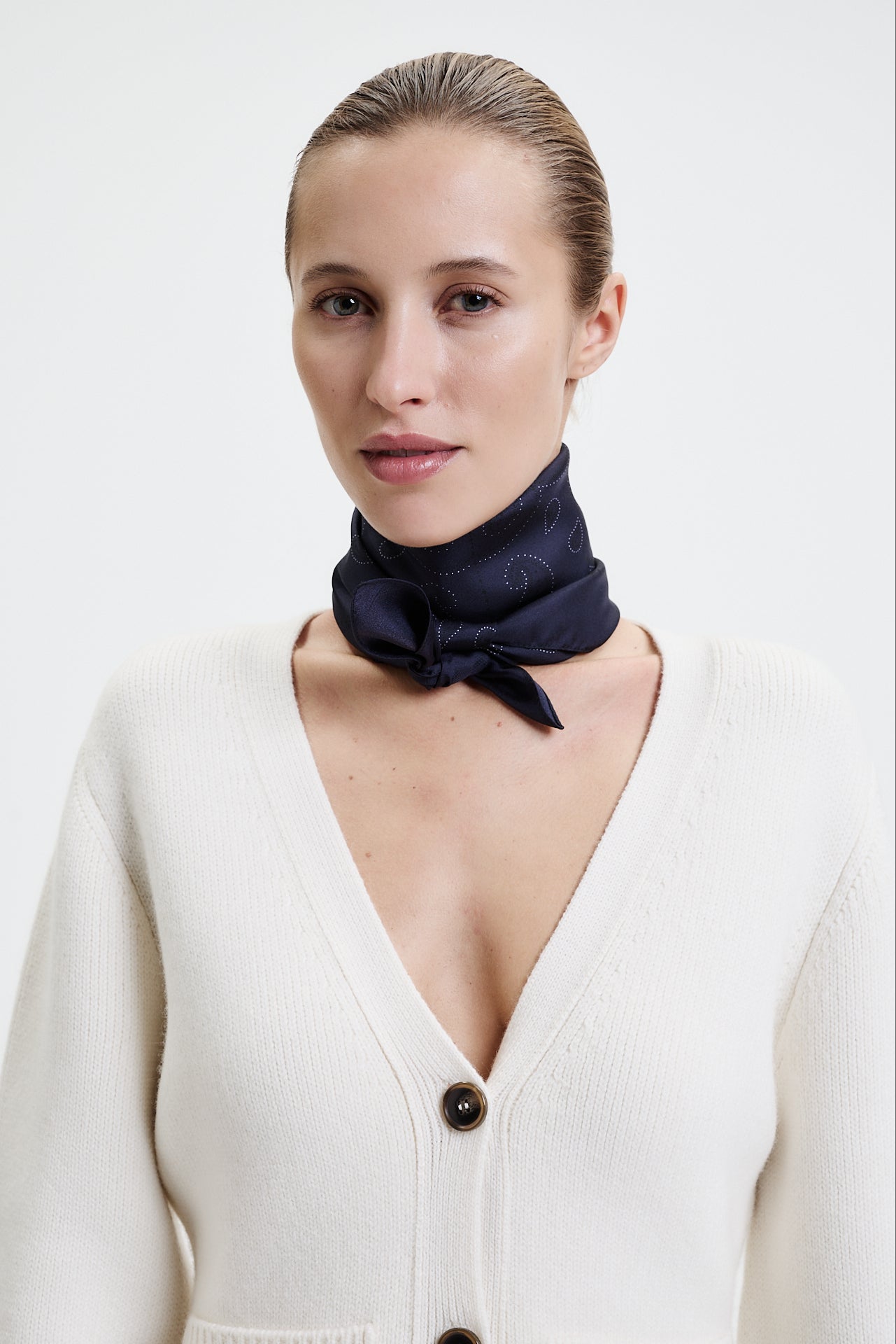 Silk Scarf Paisley 70 Dark Blue