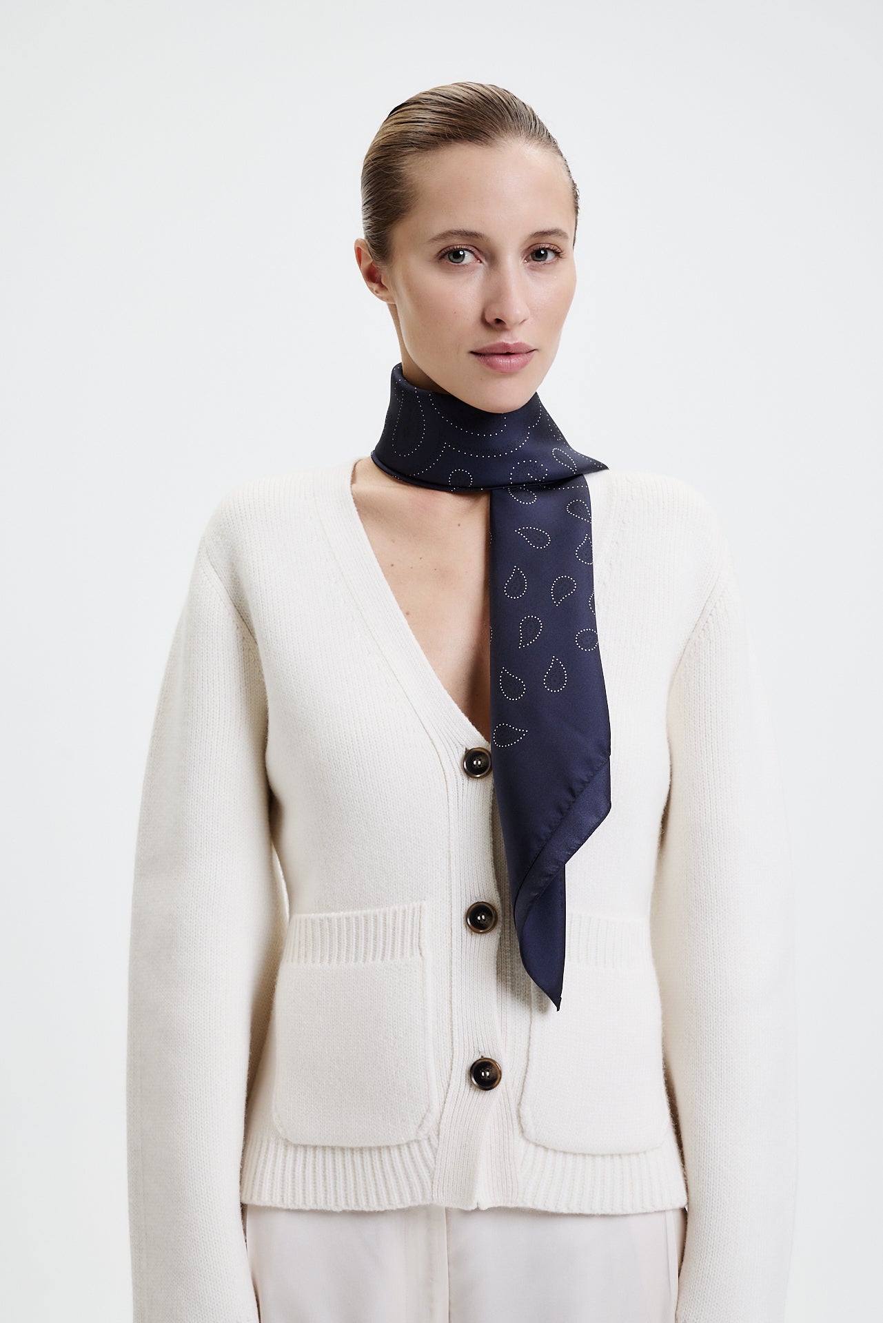 Silk Scarf Paisley 90 Dark Blue