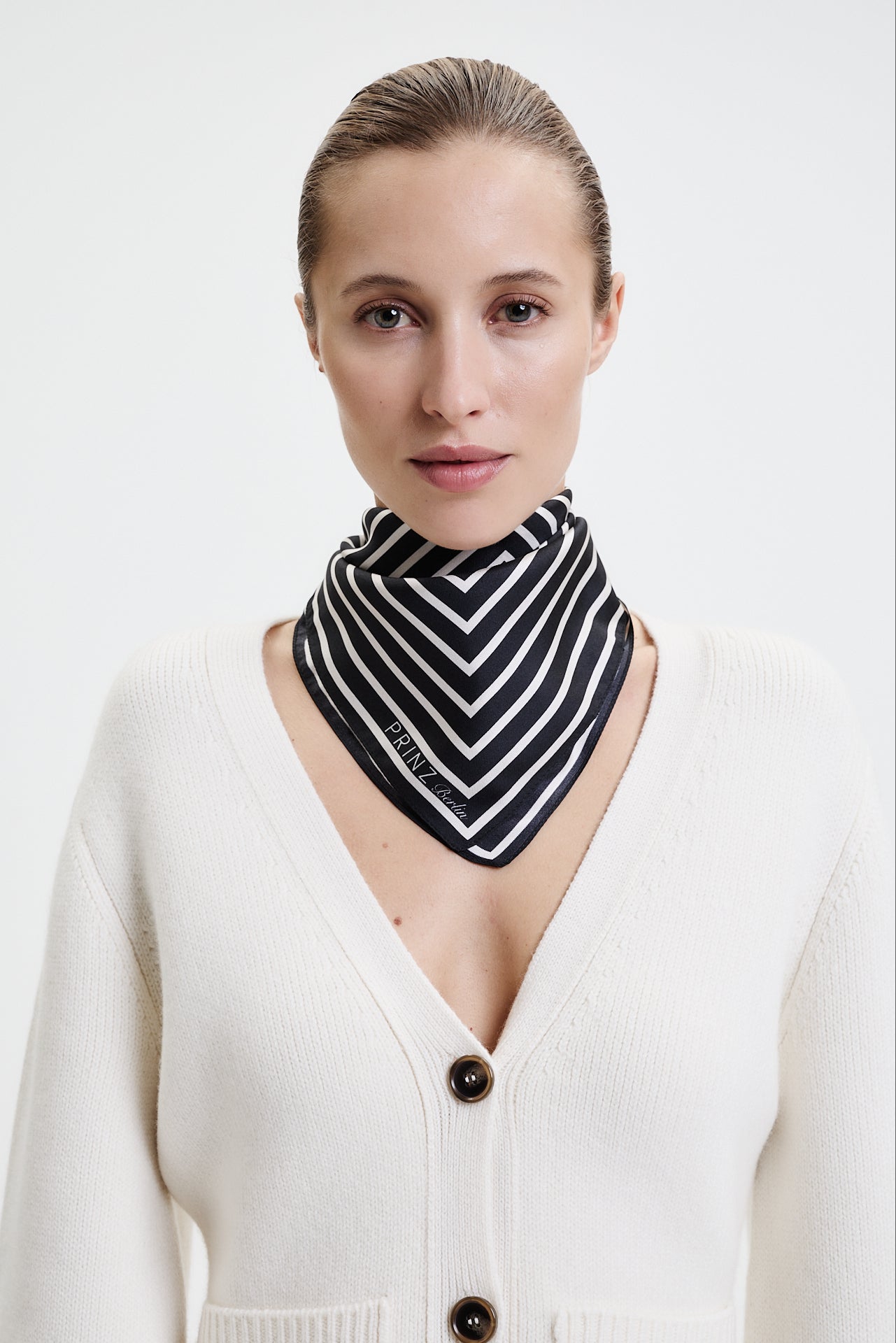 Silk Scarf Squares 70 Black