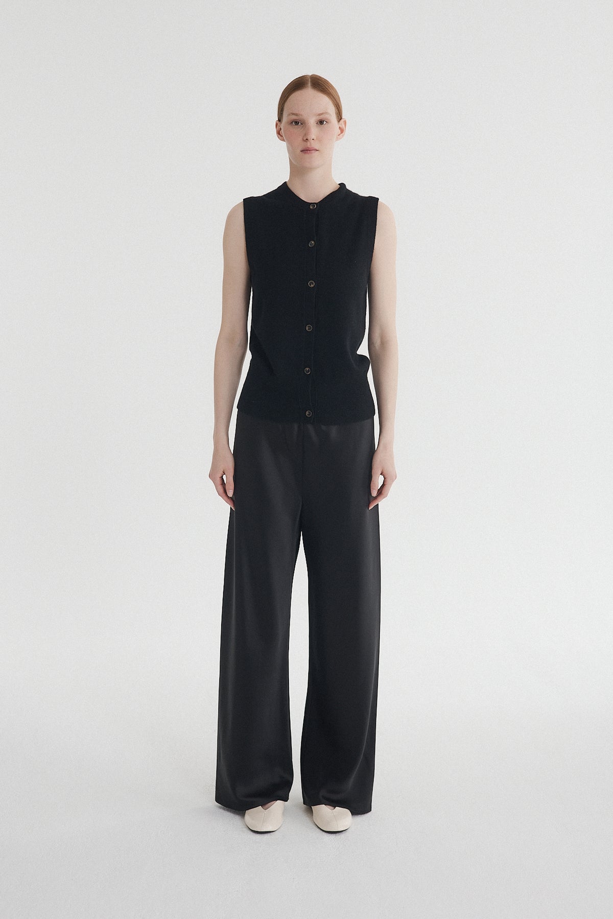 Nabari Vest Black