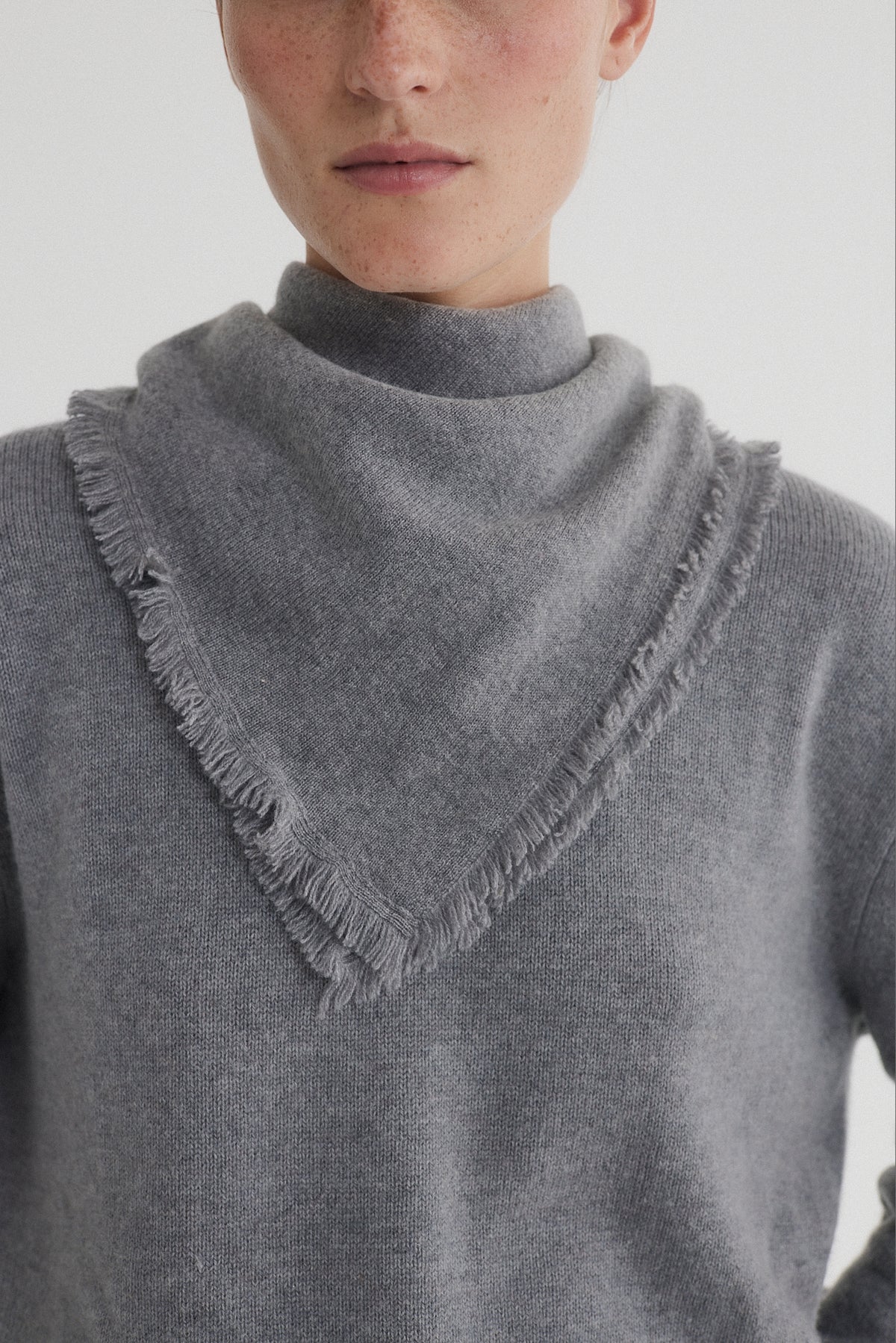 Noa 50 Bandana Grey