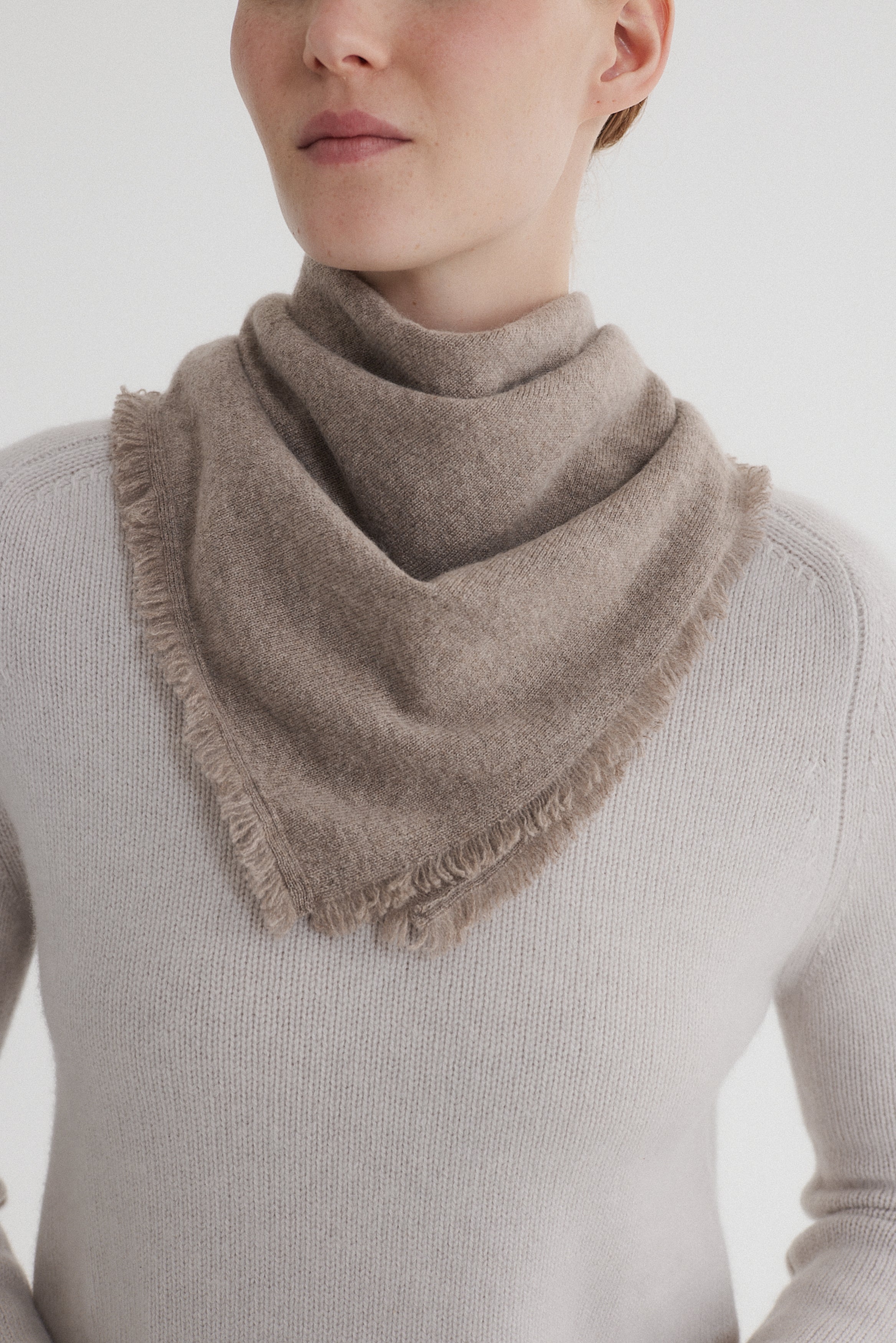 Noa 50 Bandana Taupe