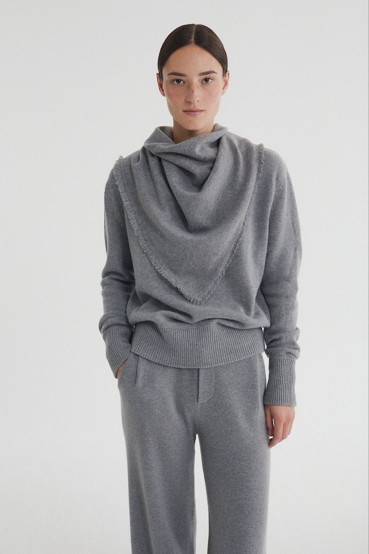 Noa 70 Bandana Grey