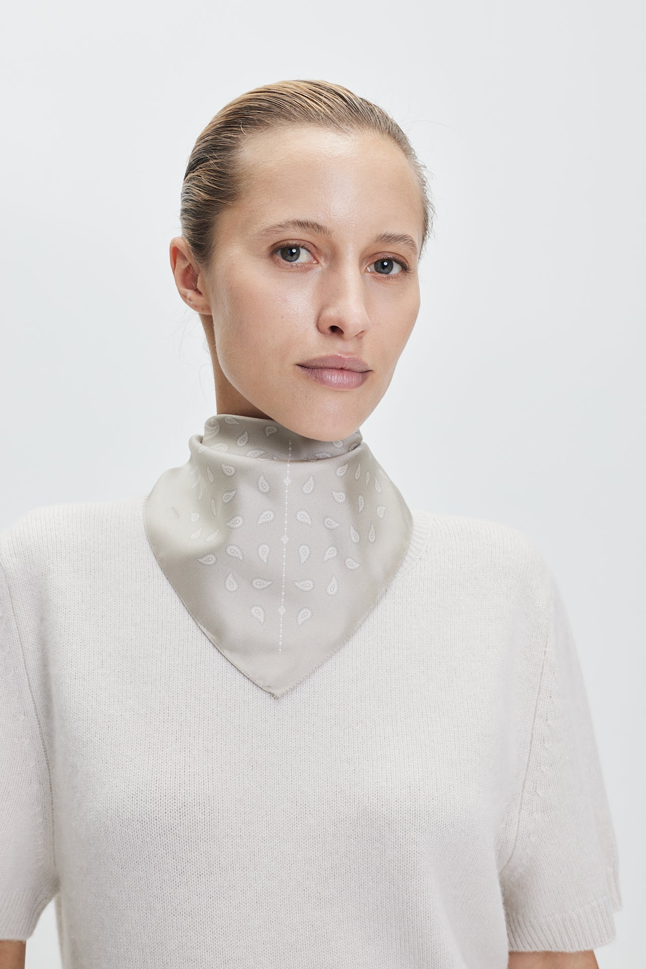 Silk Scarf Paisley 50 Vanilla