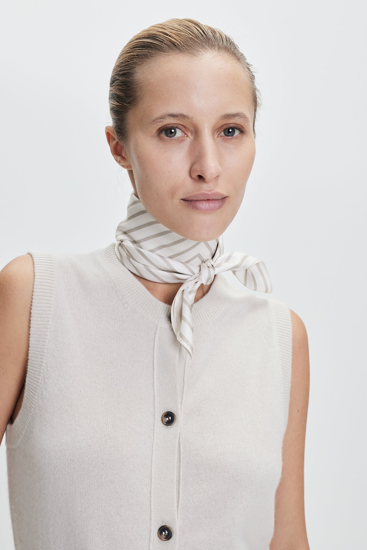 Silk Scarf Squares 70 Cream