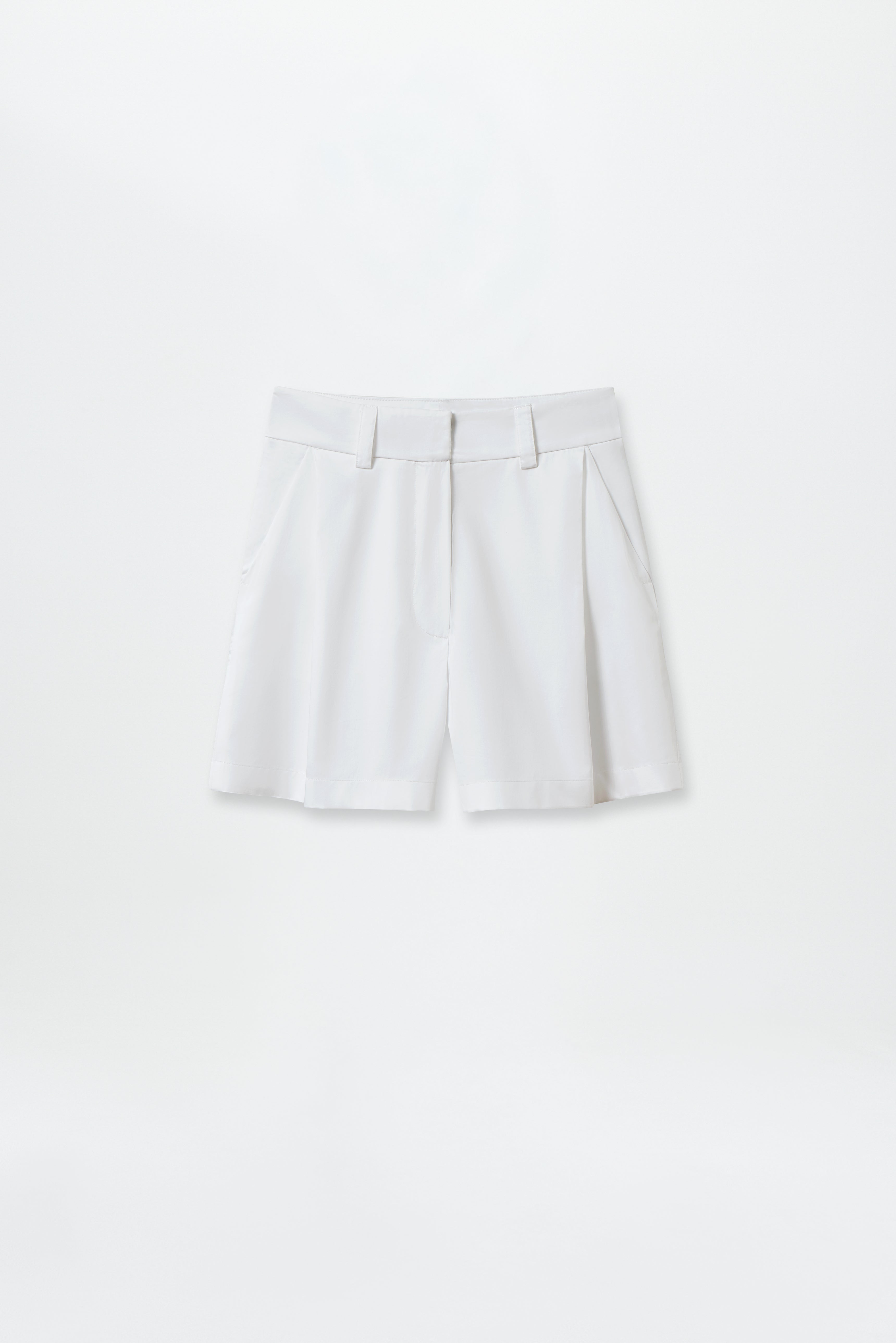 Cotton Pleat Shorts White