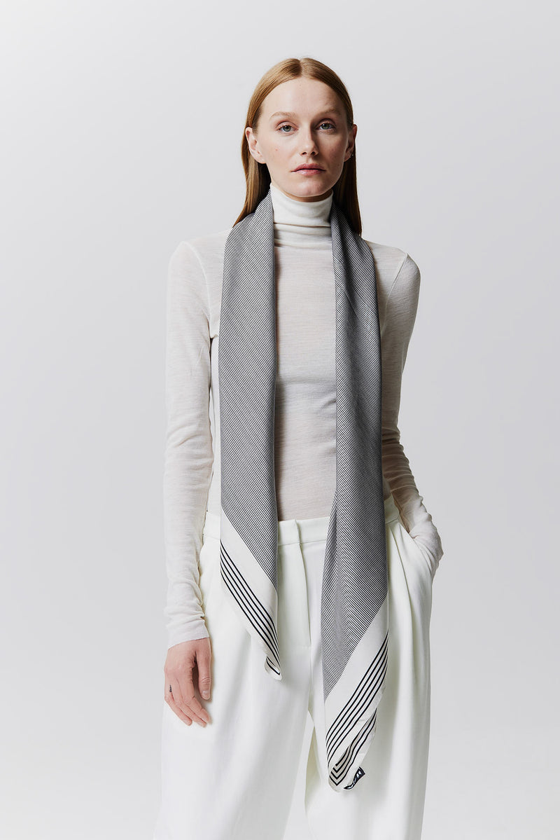 Prinz Berlin Seidentuch Stripes 123 Off-White