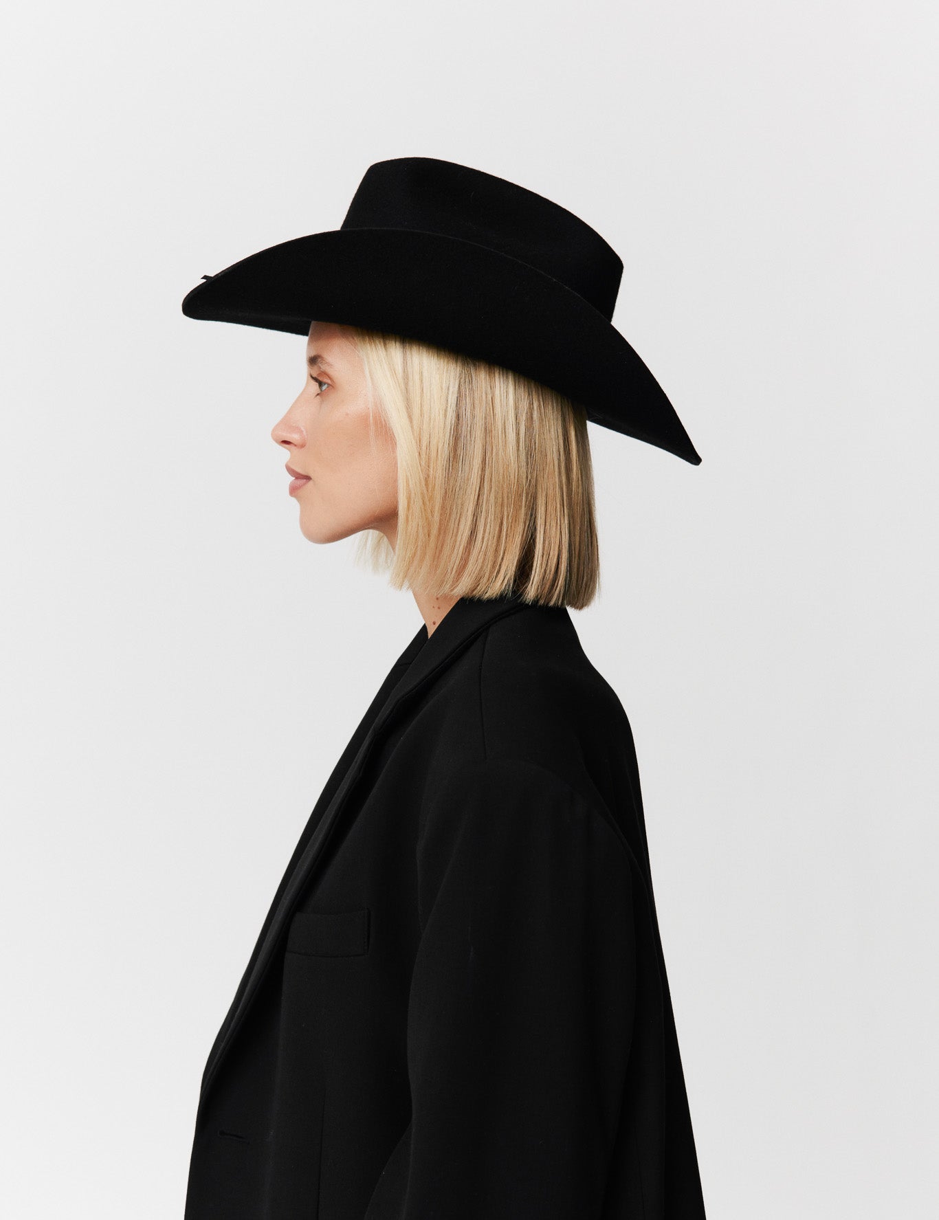 Cowboy Hut Damen aus Merino Wolle Schwarz Prinz Berlin Lookbook