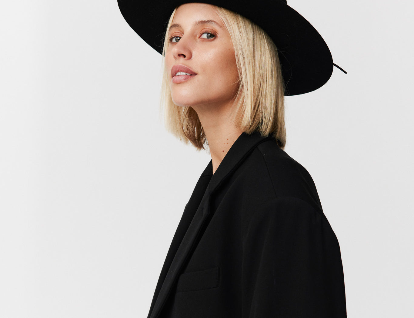 Fedora Hut Damen aus Merino Wolle Black Prinz Berlin Lookbook