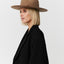 Fedora Hut Damen aus Merino Wolle Hazelnut Prinz Berlin Lookbook