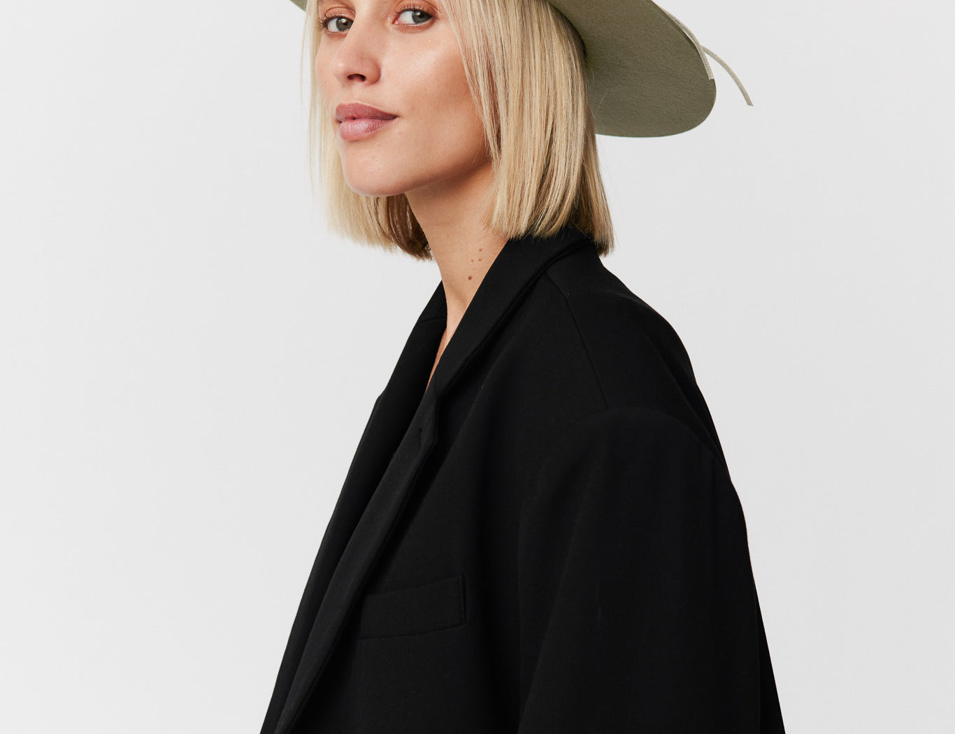 Fedora Hut Damen aus Merino Wolle Pistazie Prinz Berlin Lookbook