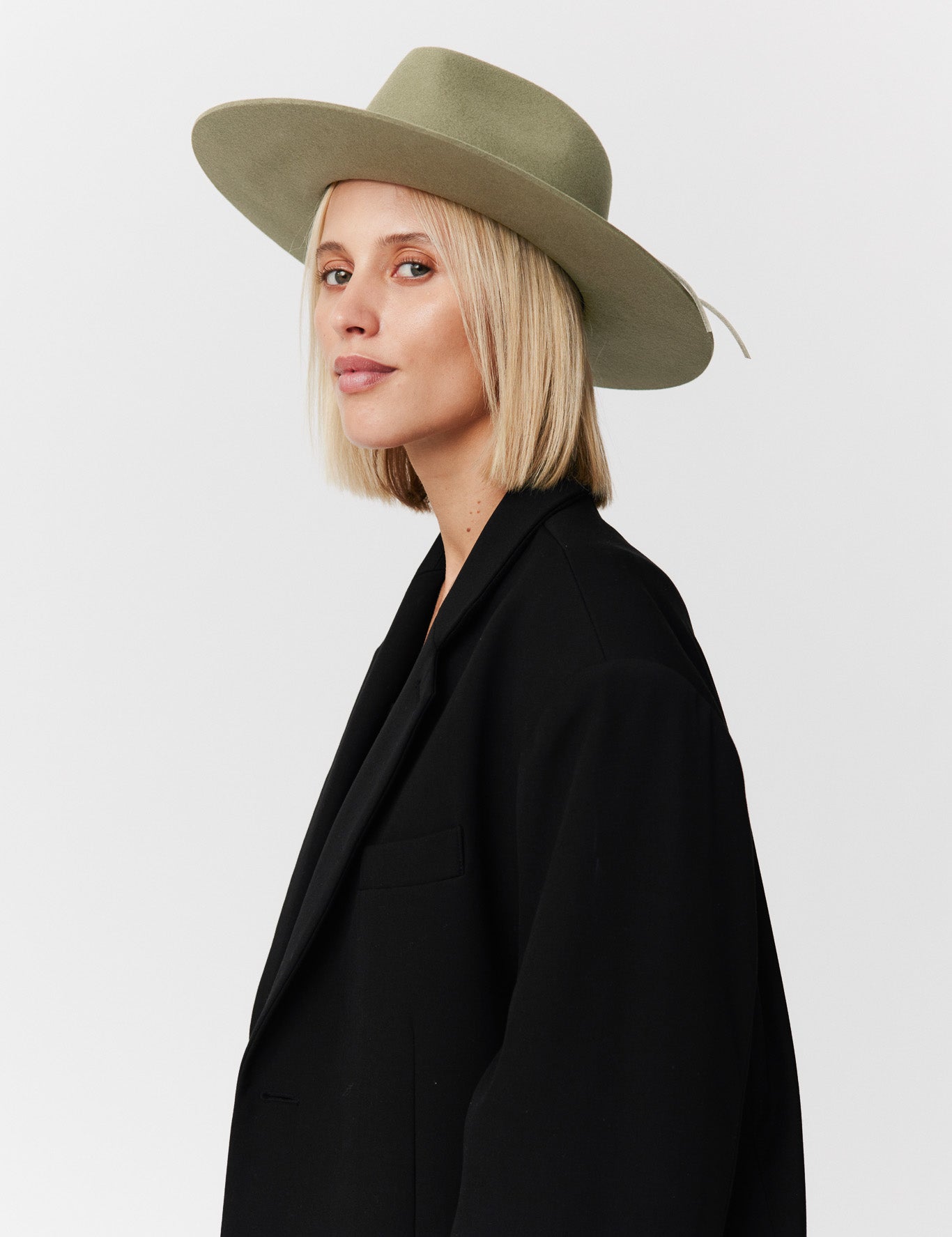 Fedora Hut Damen aus Merino Wolle Pistazie Prinz Berlin Lookbook