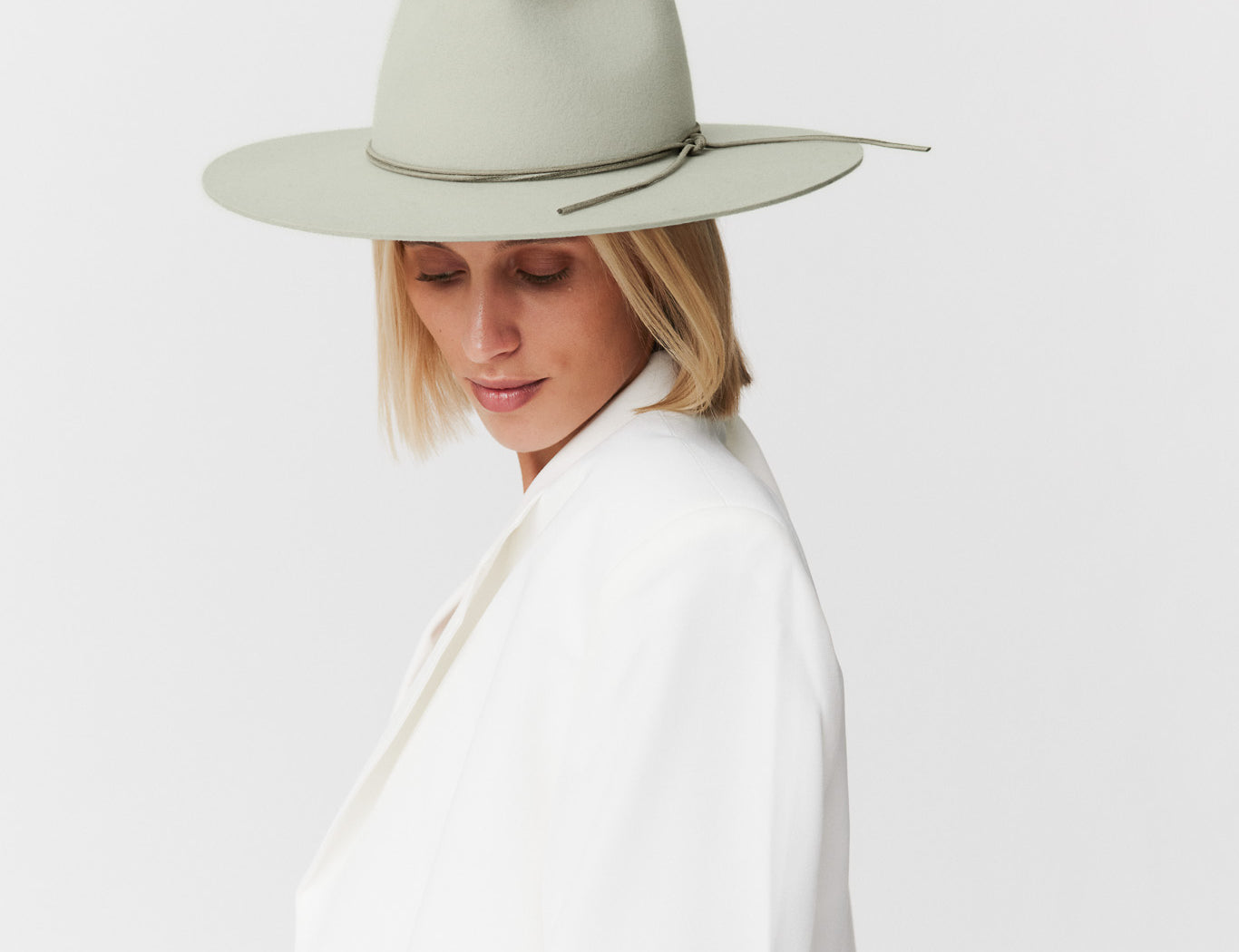 Fedora Hut Damen aus Merino Wolle Sage Prinz Berlin Lookbook